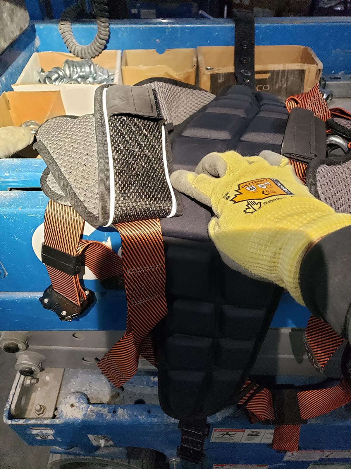 Malta Dynamics Warthog Comfort MAXX - Safety Harness for Construction – Fall Protection Equipment with Removable Belt and Lumbar Support, Side D-Rings, and Padding, OSHA & ANSI Compliant (L-XL) customer photo 2