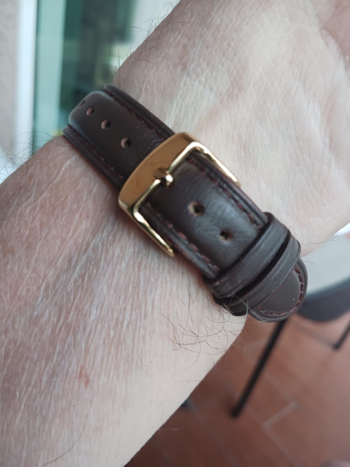 WOCCI 18mm Vintage Leather Watch Band for Men and Women, Gold Buckle (Dark Brown) customer photo 1