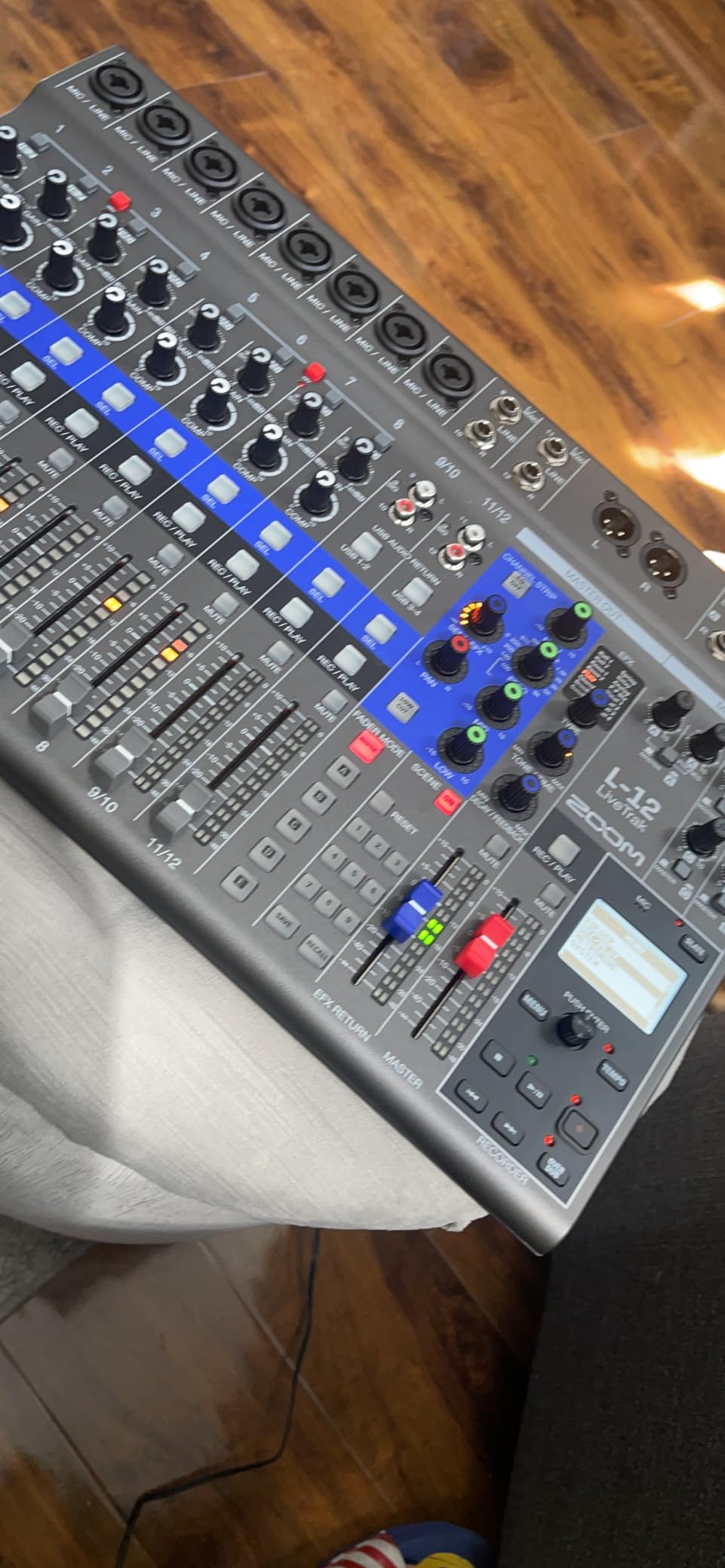 Zoom LiveTrak L-12 Digital Mixer/Recorder for Musicians & Podcasters customer photo 2