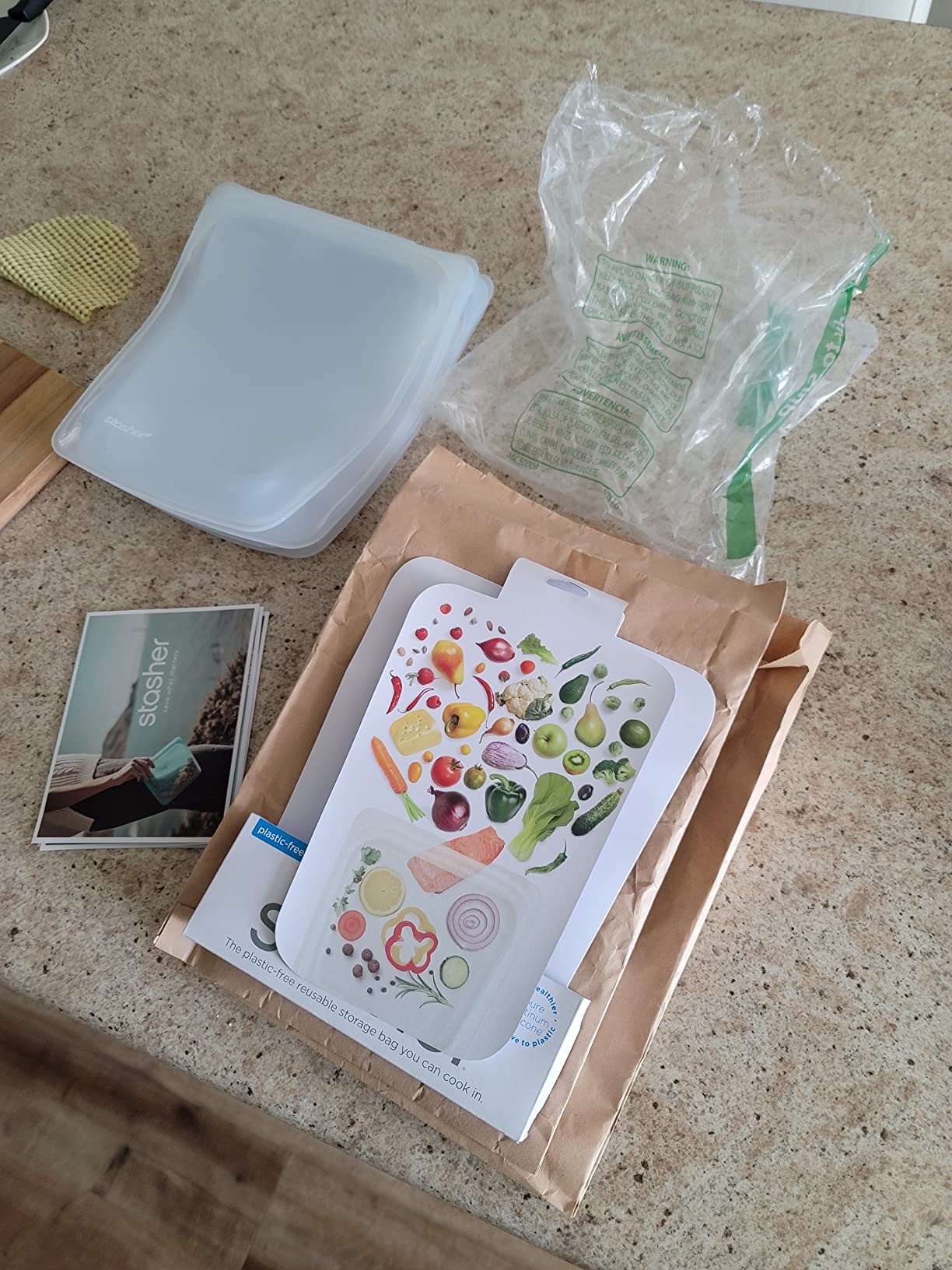 Stasher Reusable Half Gallon Silicone Food Storage Bag, Clear, 64 oz customer photo 1