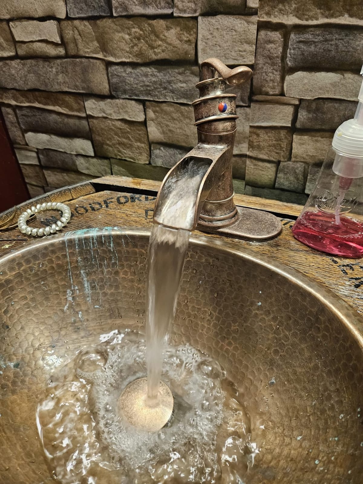 BWE Lead-Free Brass ORB Waterfall Bathroom Faucet for Farmhouse Rustic customer photo 2