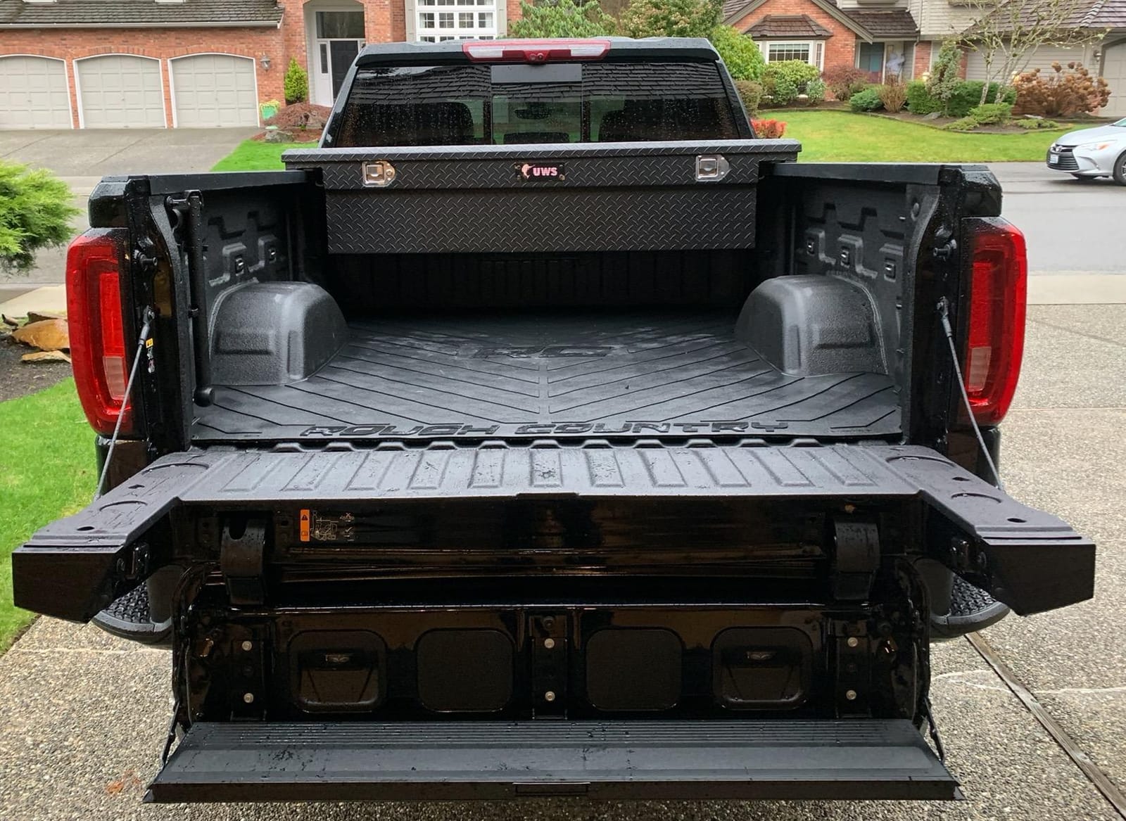 UWS EC10473 69-Inch Matte Black Heavy-Wall Aluminum Truck Tool Box with Low Profile, RigidCore Lid customer photo 2