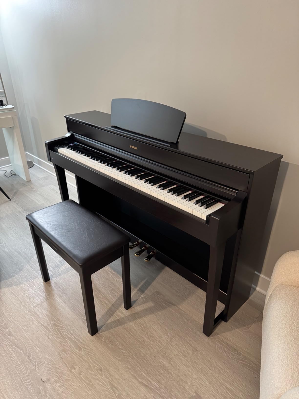Yamaha YDP184 Console Digital Piano with Weighted 88-Key Graded Hammer 3 Action, CFX Concert Grand Piano Sound, Includes Bench (Dark Rosewood) customer photo 1