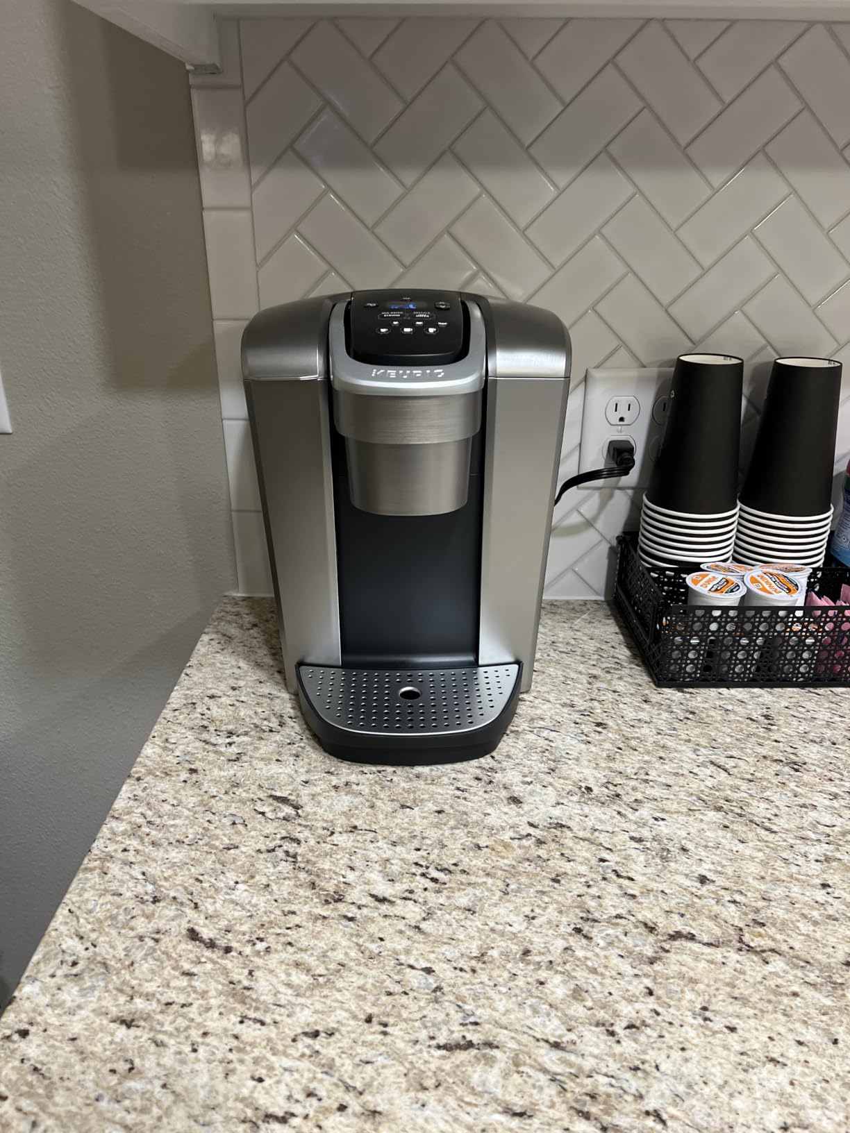 Keurig K-Elite Single Serve K-Cup Pod Coffee Maker, with Strength and Temperature Control, Iced Coffee Capability, 8 to 12oz Brew Size, Programmable, Brushed Slate | Strength, Temperature Control, Iced Coffee Capability, 8 to 12oz Brew Size, Programmable customer photo 2