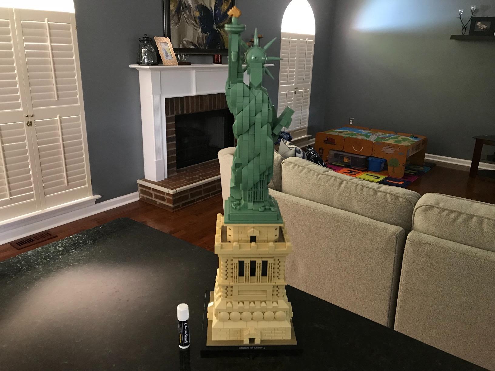LEGO Architecture Statue of Liberty Model Building Set - Collectible New York City Souvenir, Creative Home Décor or Office Centerpiece, Great Gift Idea for Adults and Teens, 21042 customer photo 2