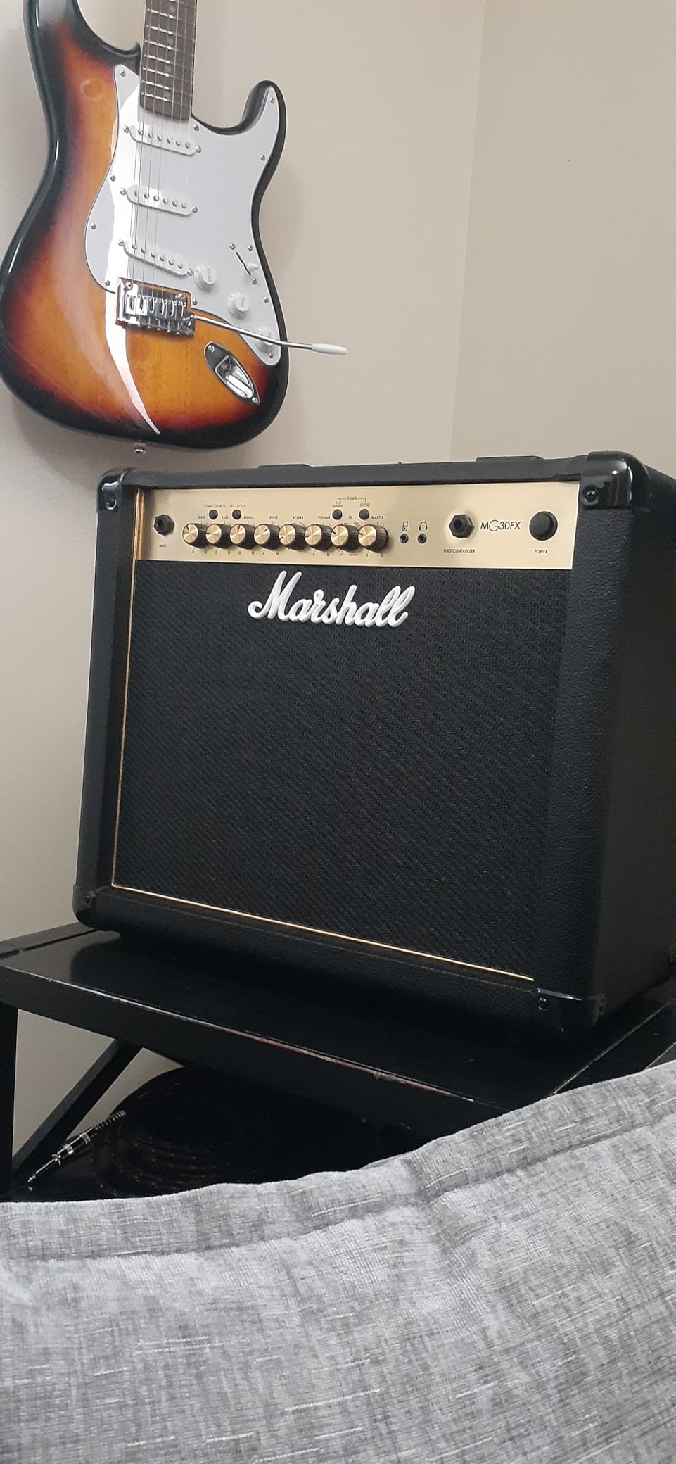Marshall MG30GFX Combo Guitar Amplifier - Clean, Crunch, Overdrive Channels | Reverb/Delay Digital Effects | 3-Band EQ | 3.5 mm Headphones Out | 30W Output - Black customer photo 2