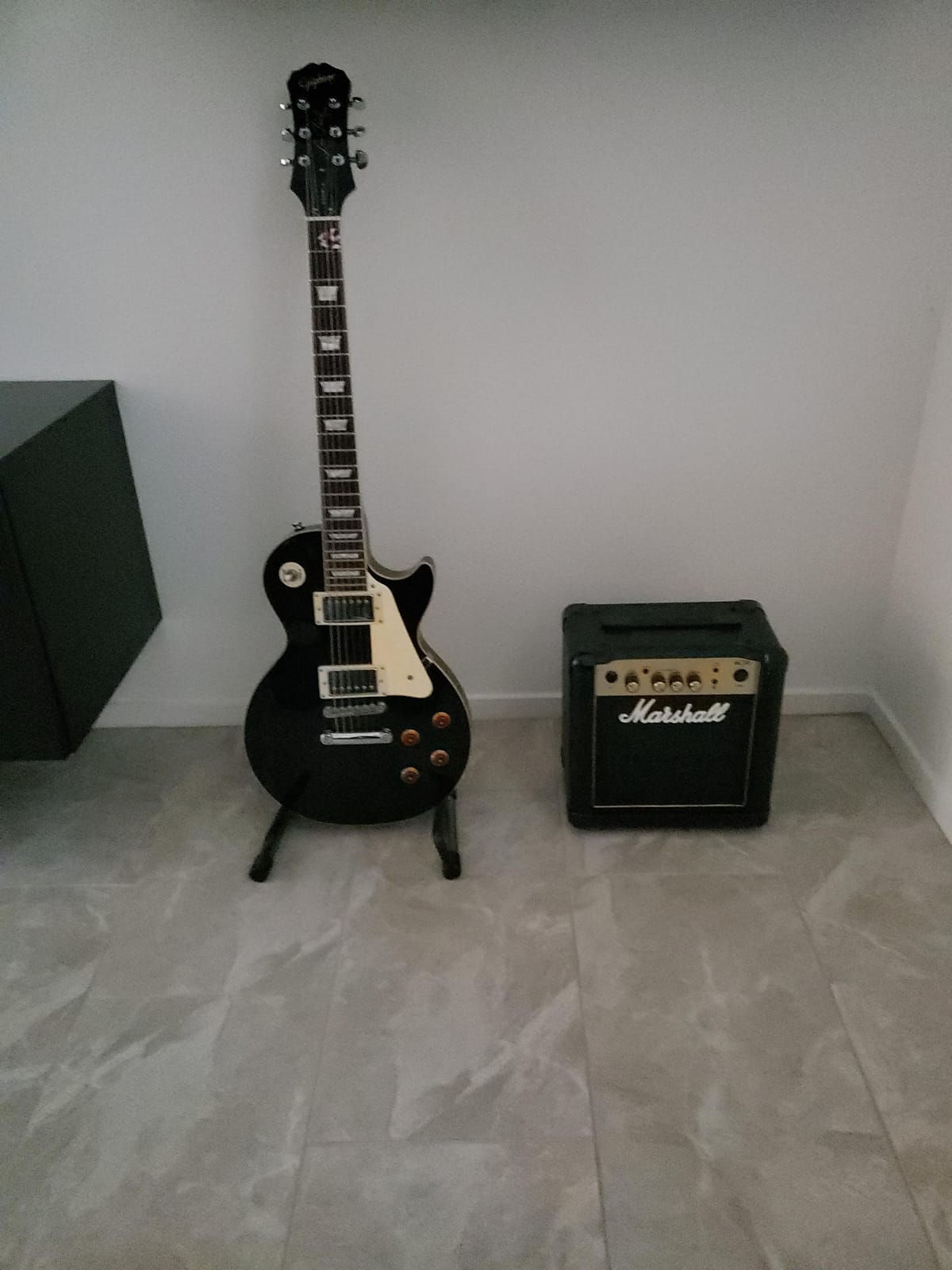 Marshall MG10G Combo Electric Guitar Amplifier - Black customer photo 1