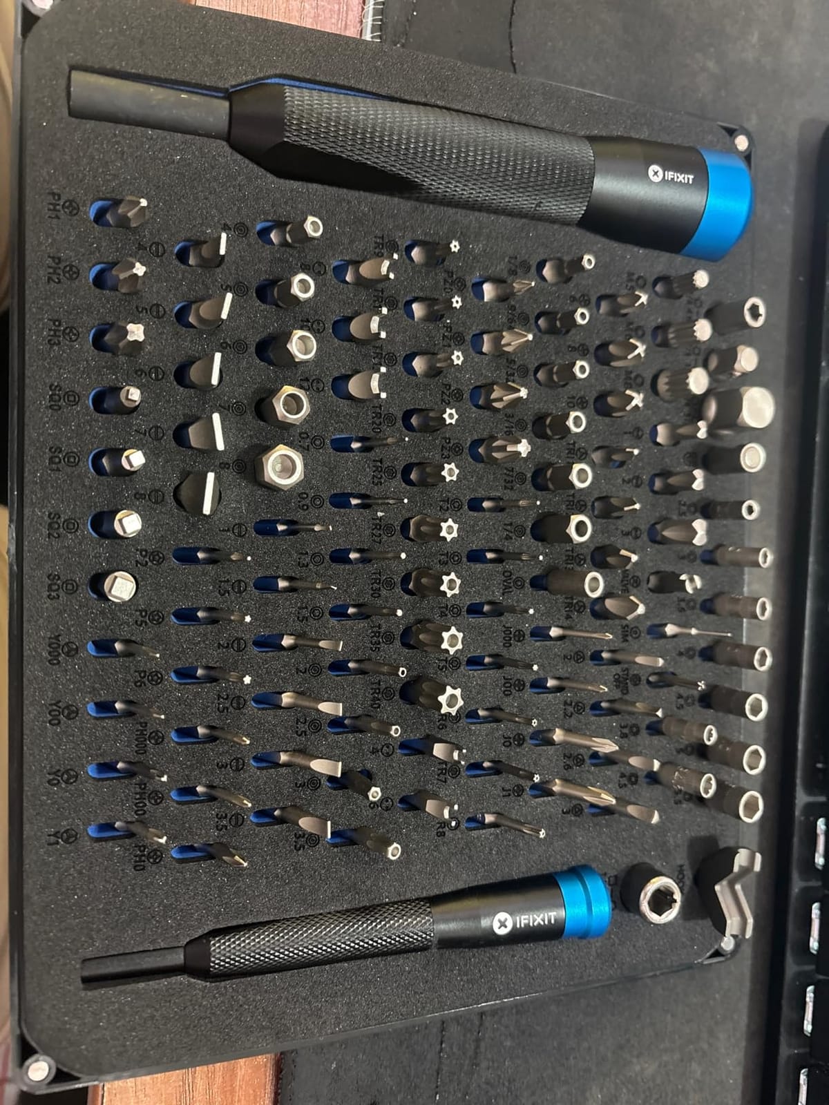 iFixit Manta Driver Kit - Household, PC, Phone, Electronics Bit Set customer photo 2