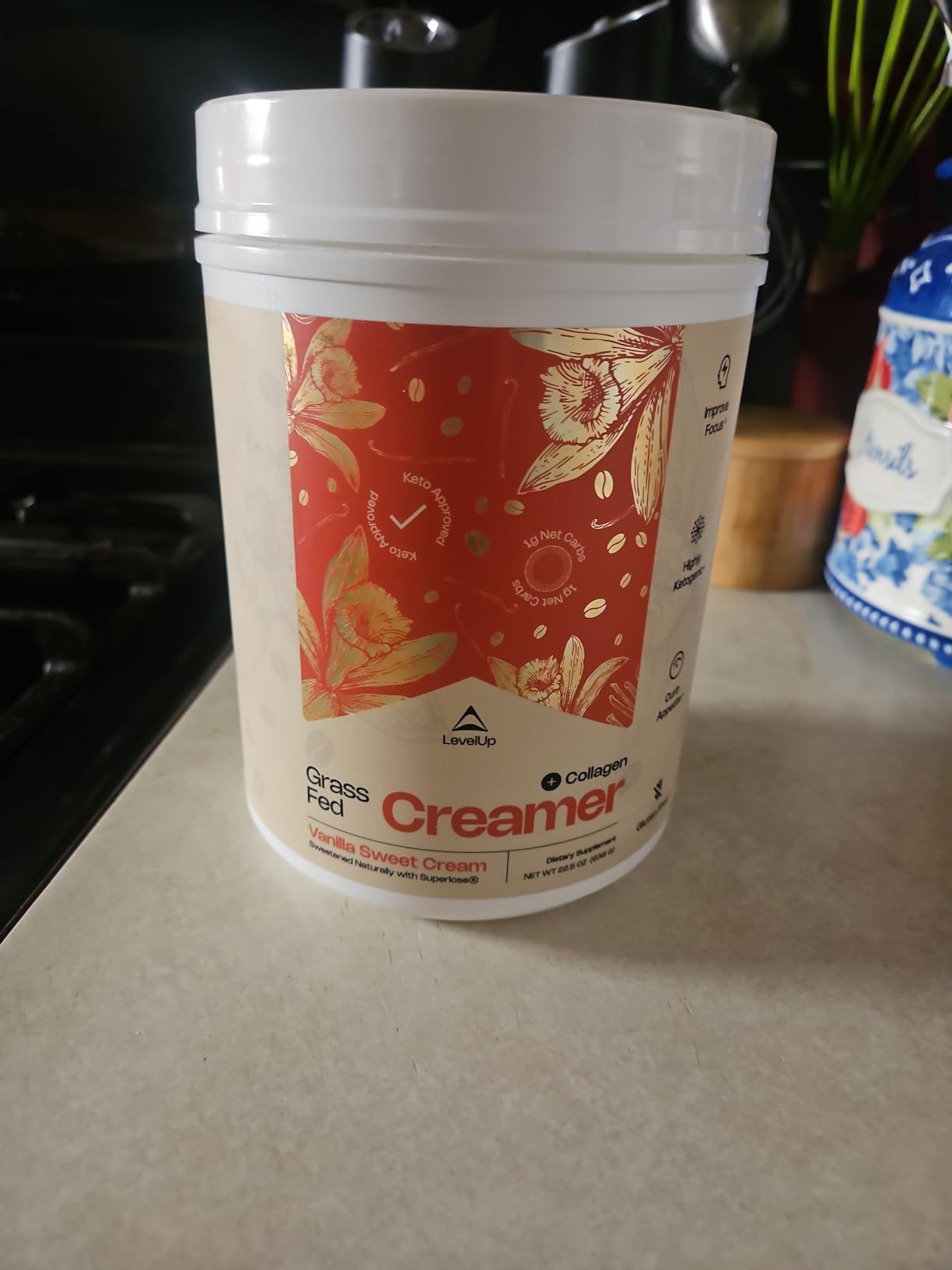LevelUp Keto Coffee Creamer, MCT + Collagen, Vanilla Sweet Cream, 22.5 oz customer photo 1