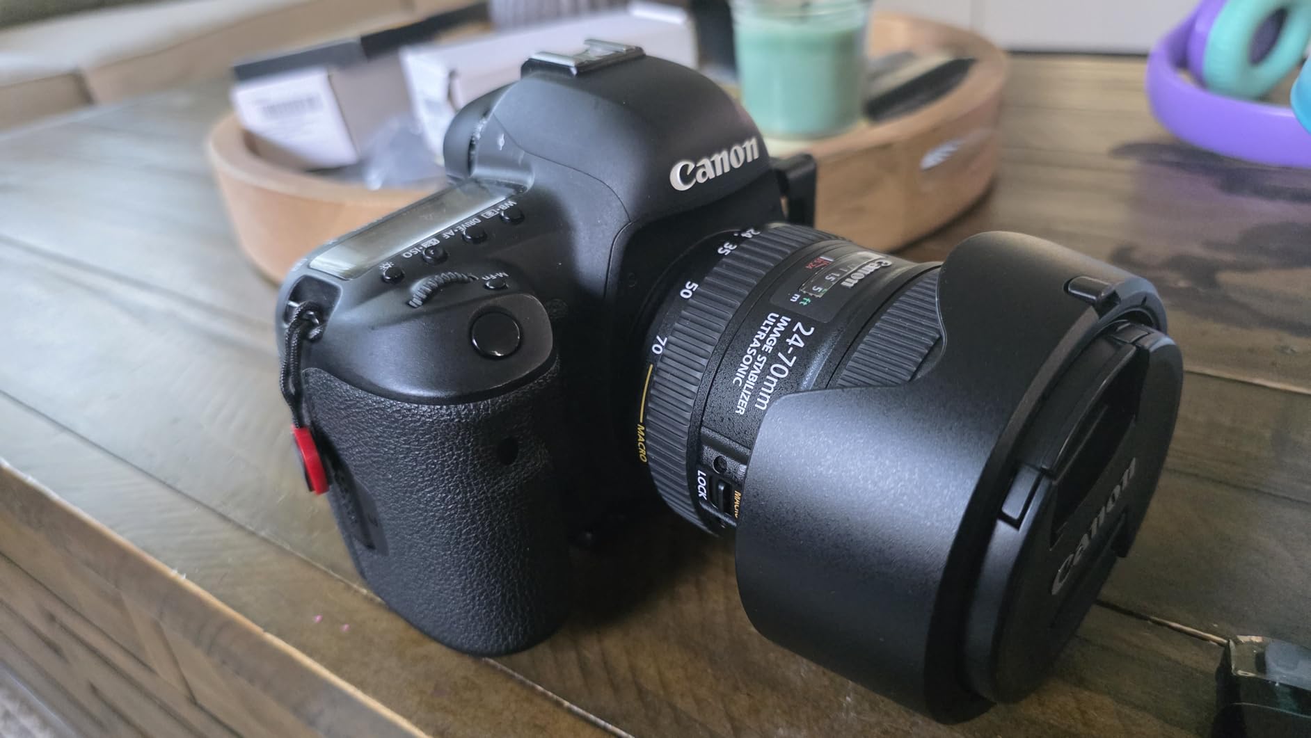 Canon EF 24-70mm f/4.0L IS USM Standard Zoom Lens (Renewed) customer photo 2