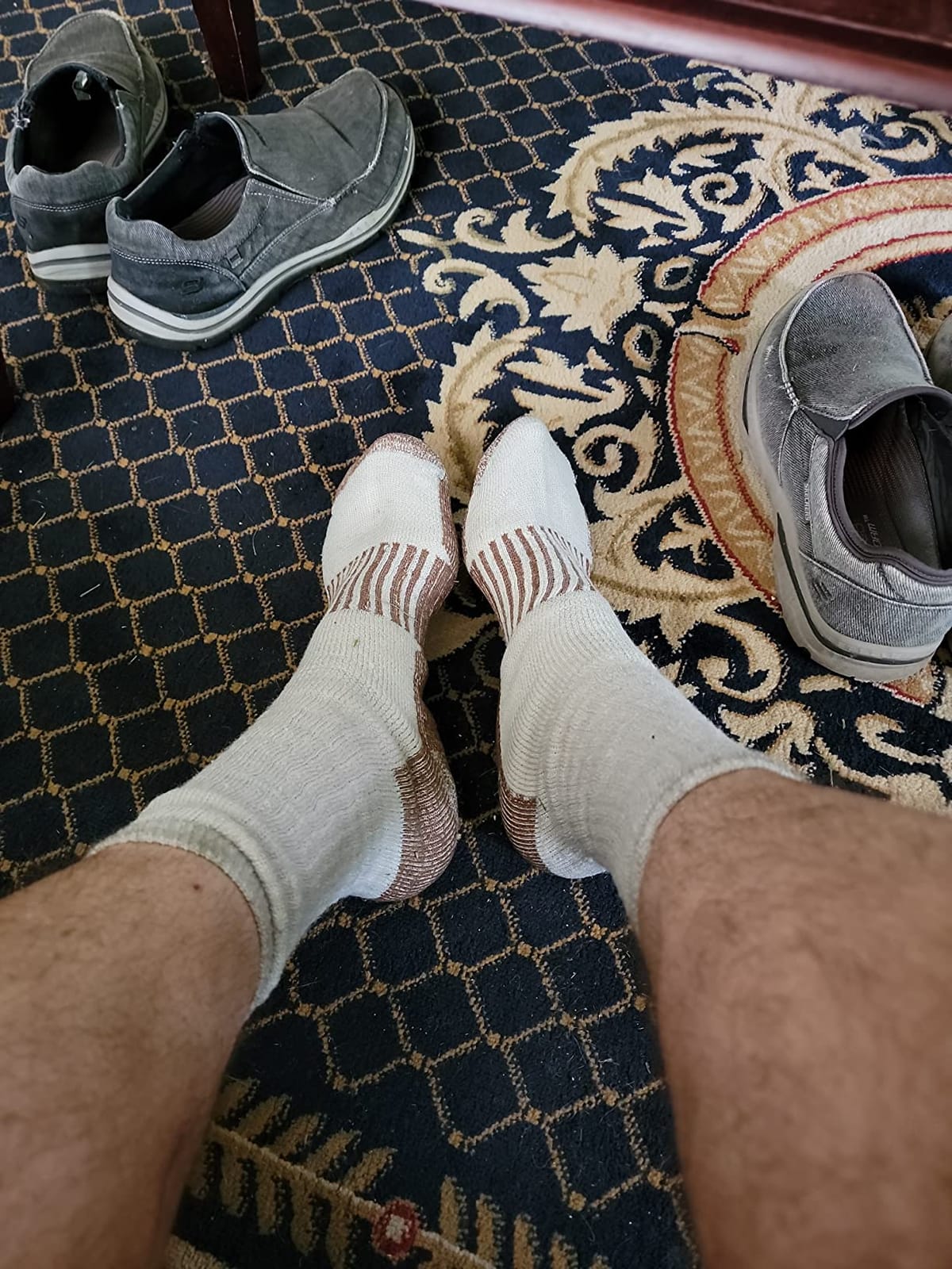 HOT FEET Wool Work Socks for Men & Women, Thick Winter Warm Boot Crew Socks - Stocking Stuffers 4 Pack, Size 4-12.5 customer photo 2