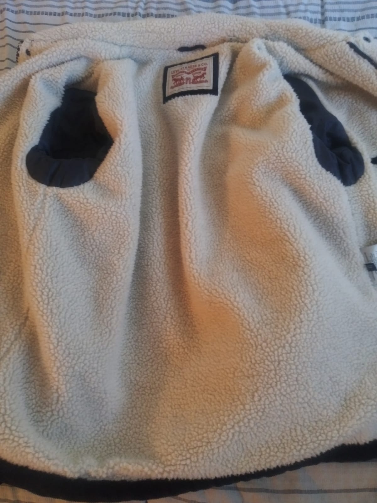 Levi's Men's Corduroy Sherpa Lined Trucker Jacket (Regular & Big & Tall Sizes) customer photo 2