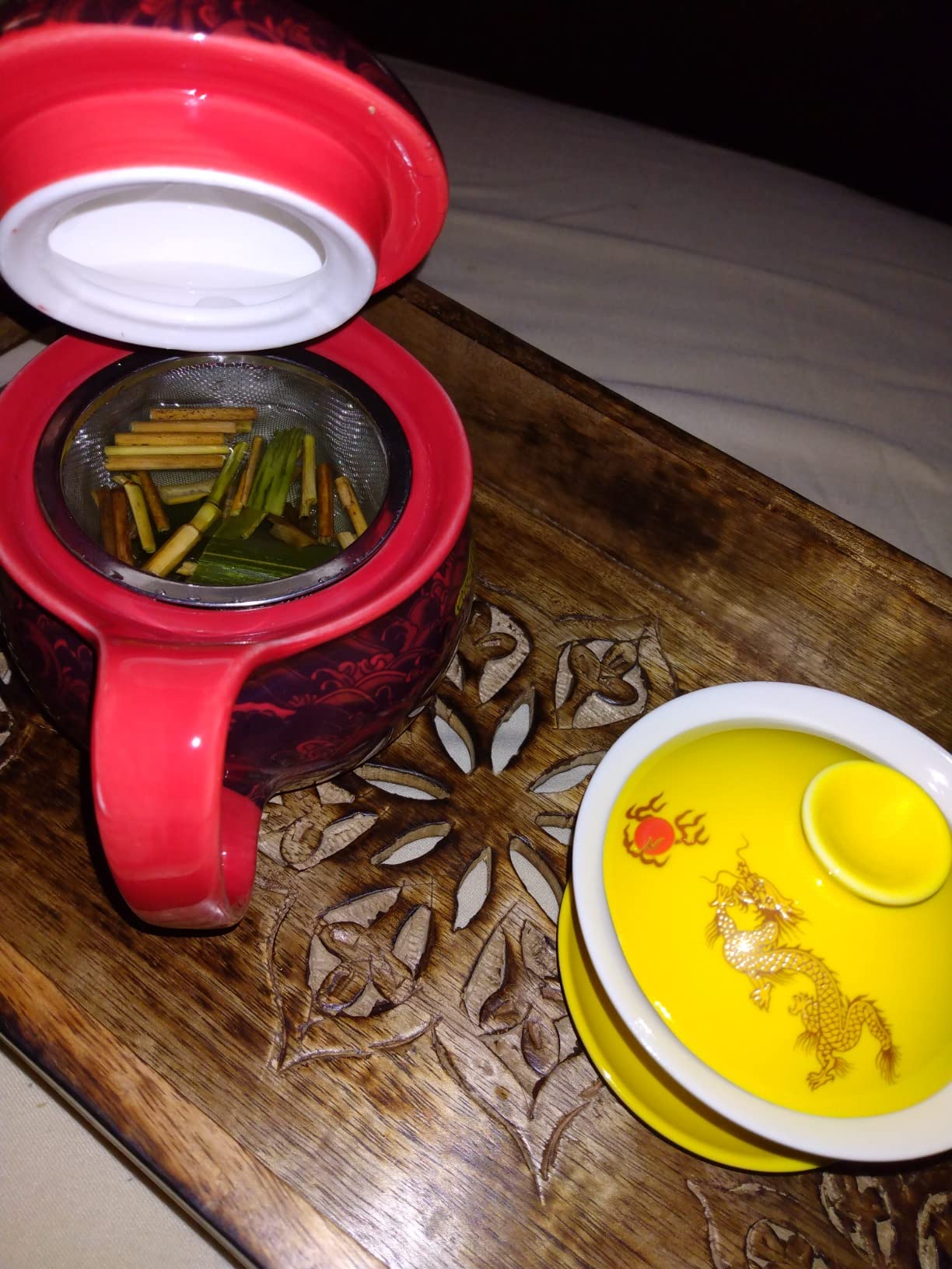 Ceramic Kung Fu Teacup, Chinese Gaiwan-Dragon (Yellow) customer photo 2