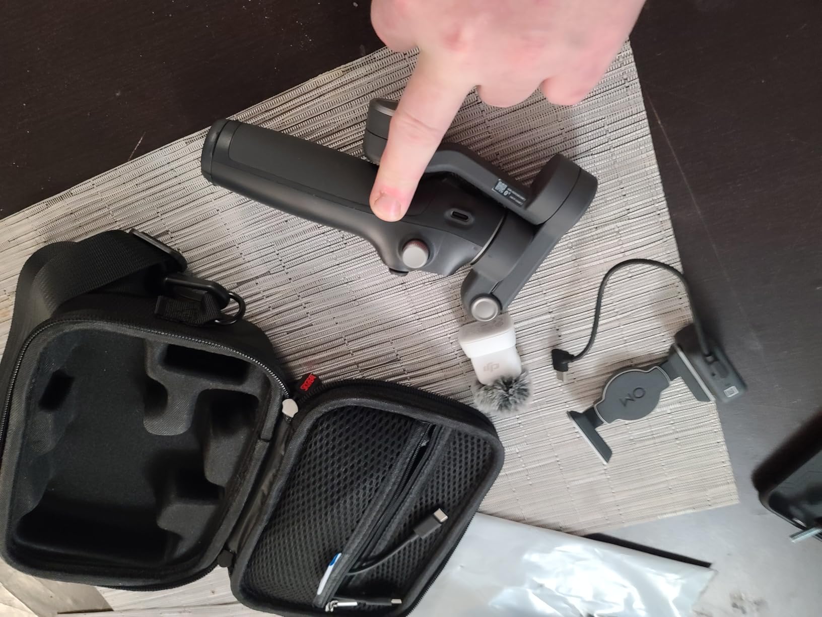 DJI Osmo Mobile 7P Gimbal Stabilizer for iPhone & Android, Native Tracking customer photo 2