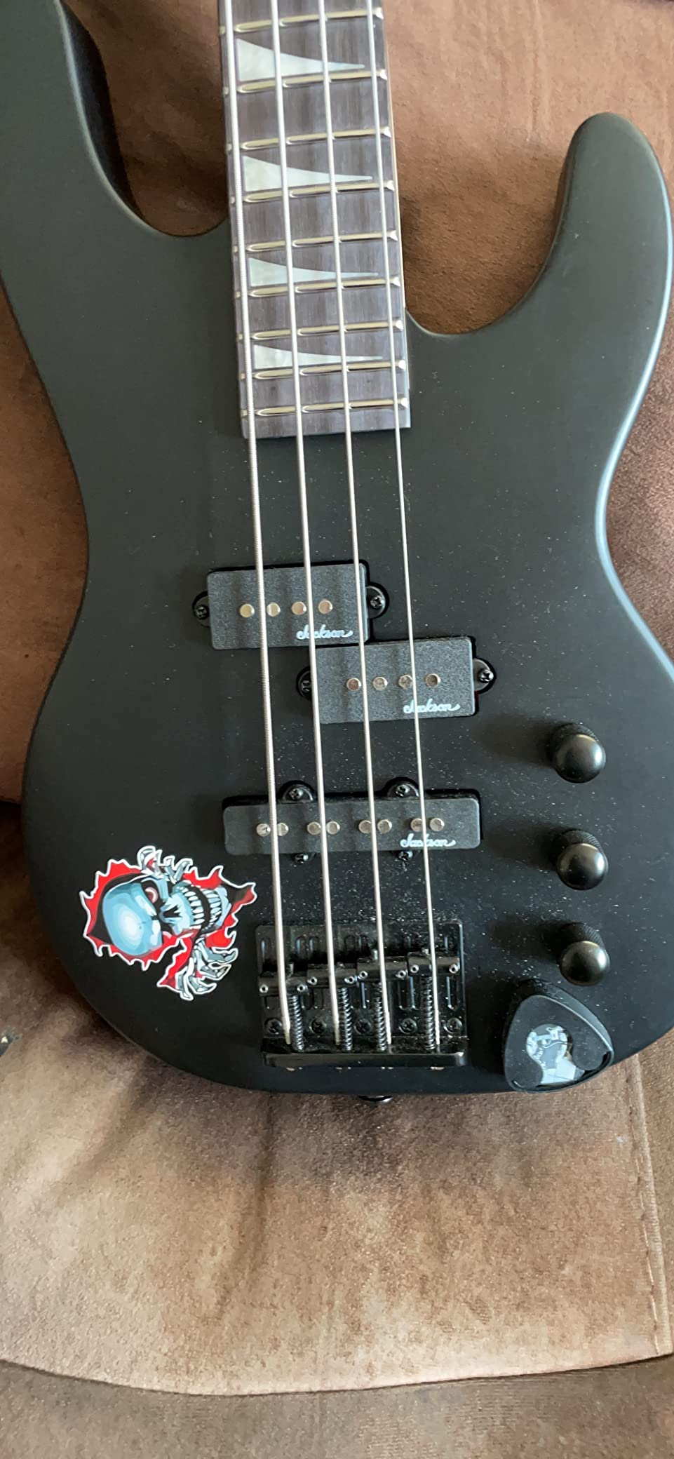 Jackson JS Series Concert Bass JS1X, Satin Black, Amaranth Fingerboard customer photo 1