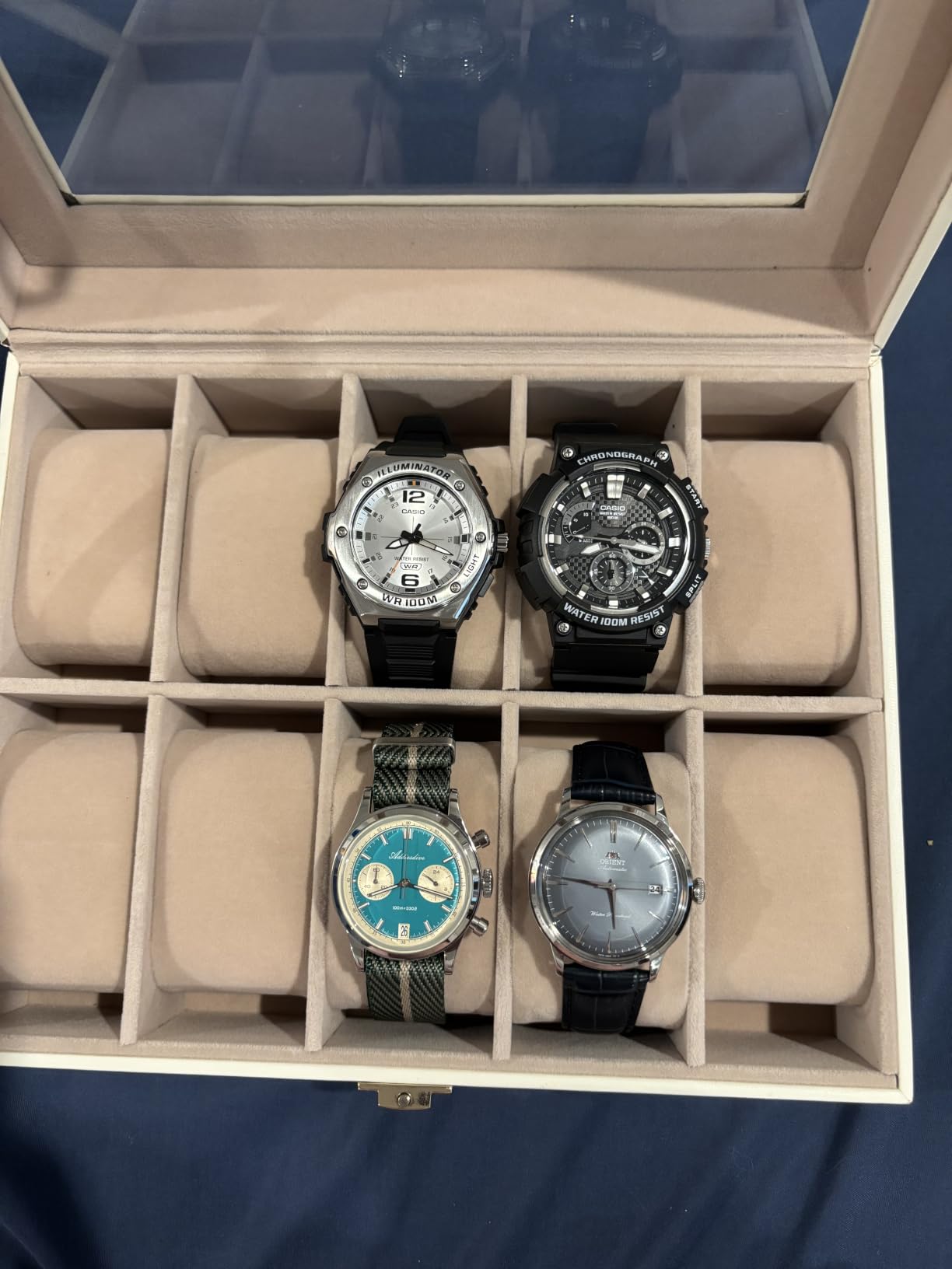 SONGMICS Watch Box, 12-Slot Watch Case Organizer with Large Glass Lid, Removable Pillows, Gift for Loved Ones, Black Synthetic Leather, Gray Lining UJWB12BK customer photo 2