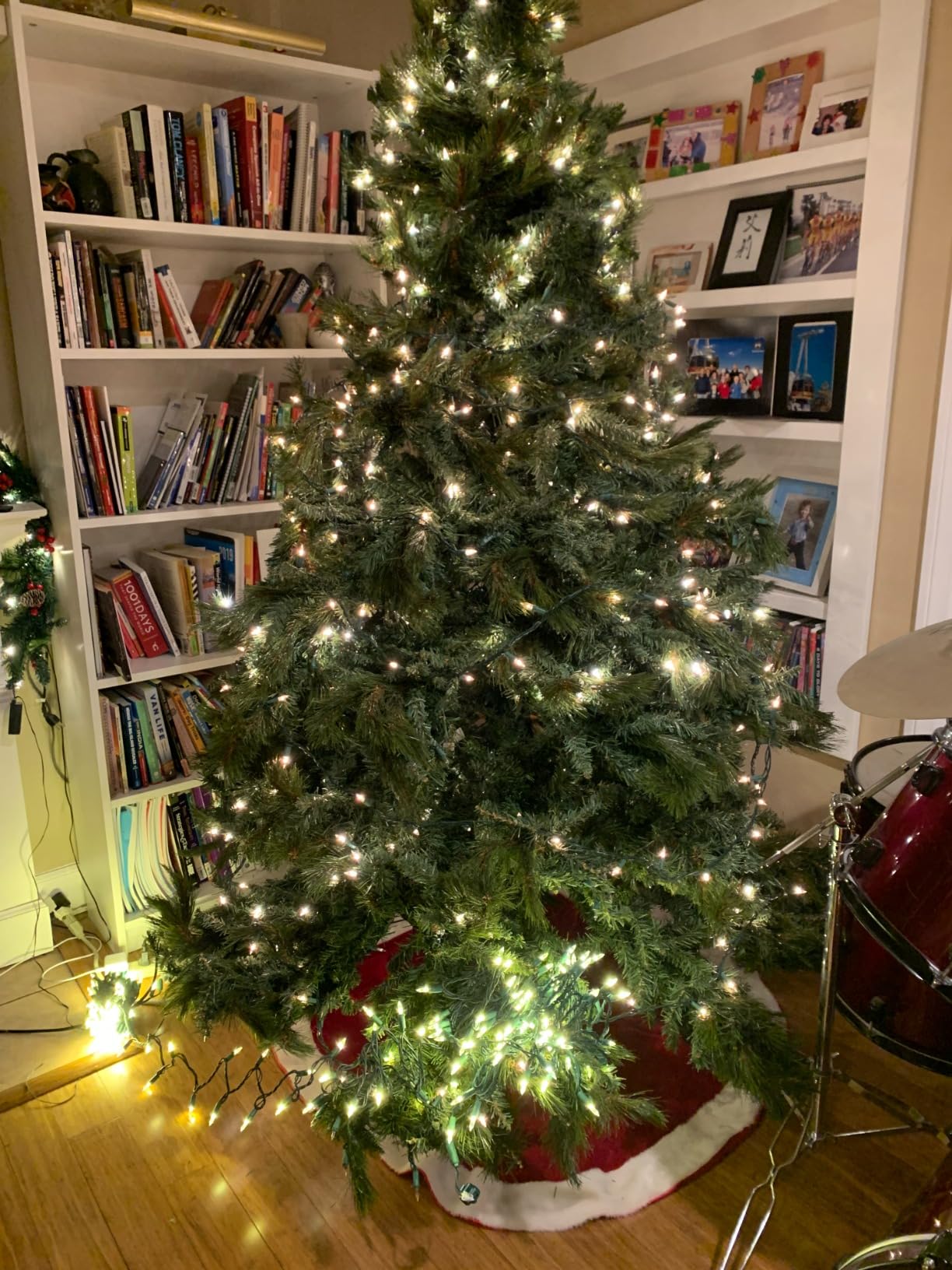 YULETIME 200 Warm White LED Christmas Lights, 66 ft Green Wire String Light customer photo 1