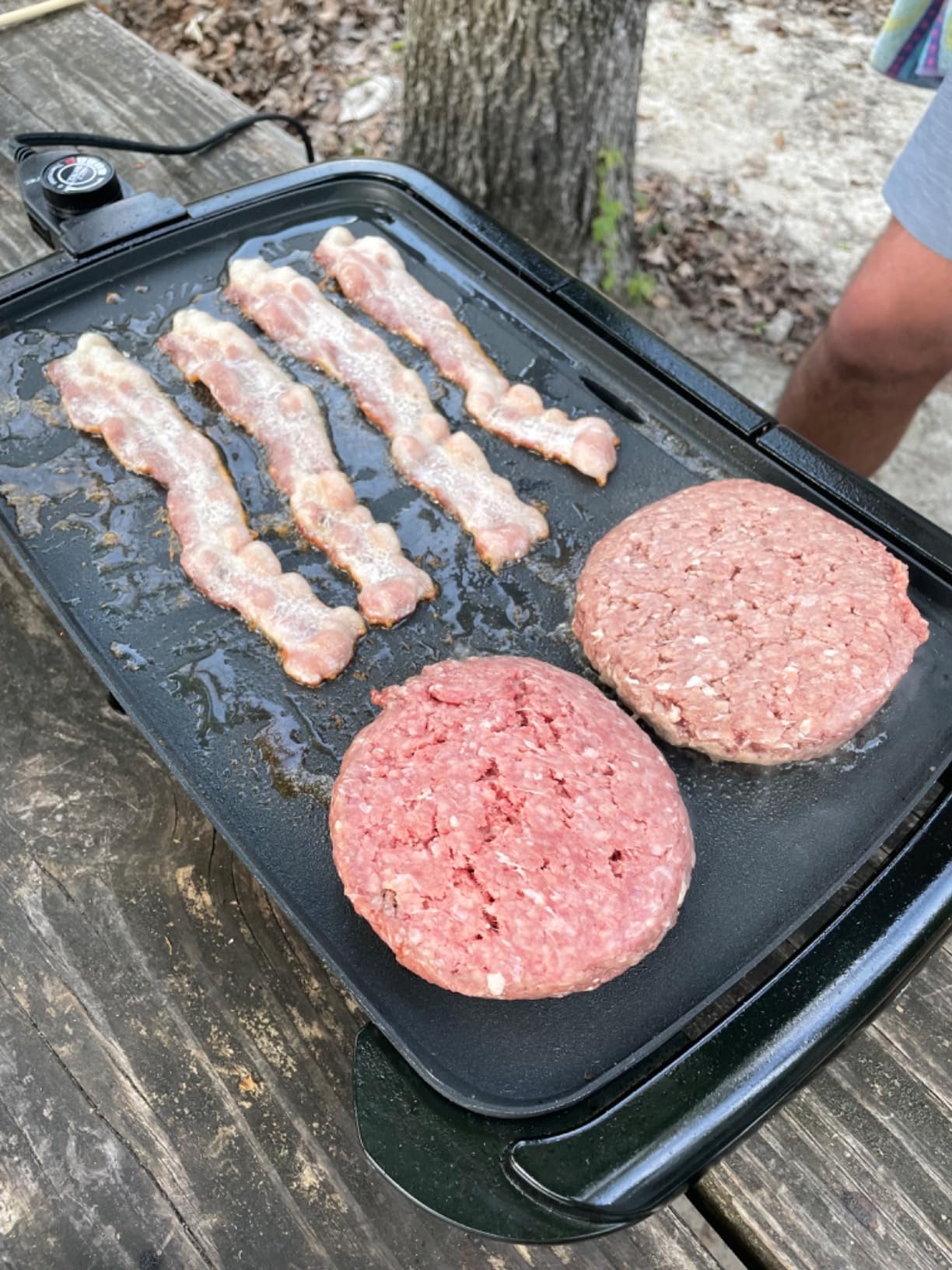 OVENTE Electric Griddle with 16 x 10 Inch Non-Stick Plate, Black GD1610B customer photo 1