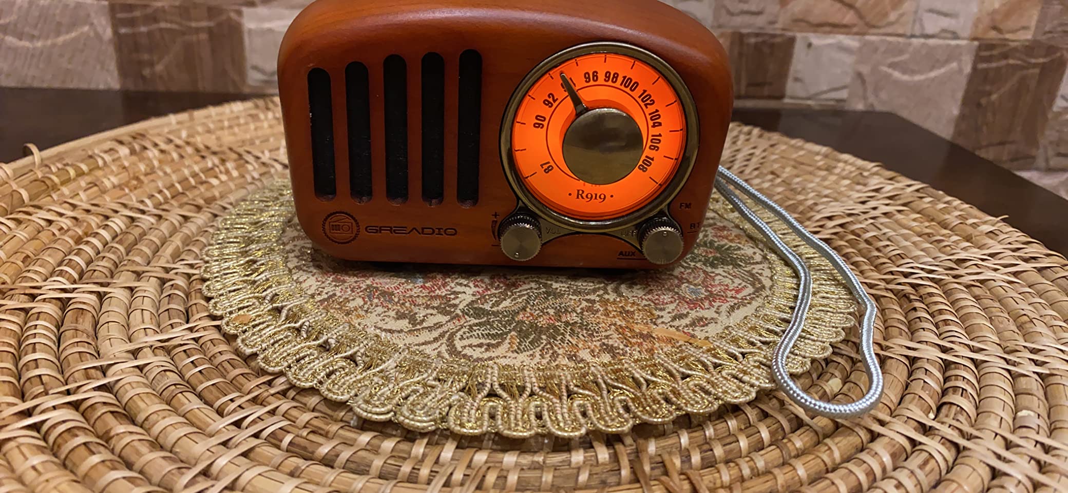 Greadio Retro Bluetooth Speaker, Walnut Wooden Vintage Radio Speaker customer photo 1