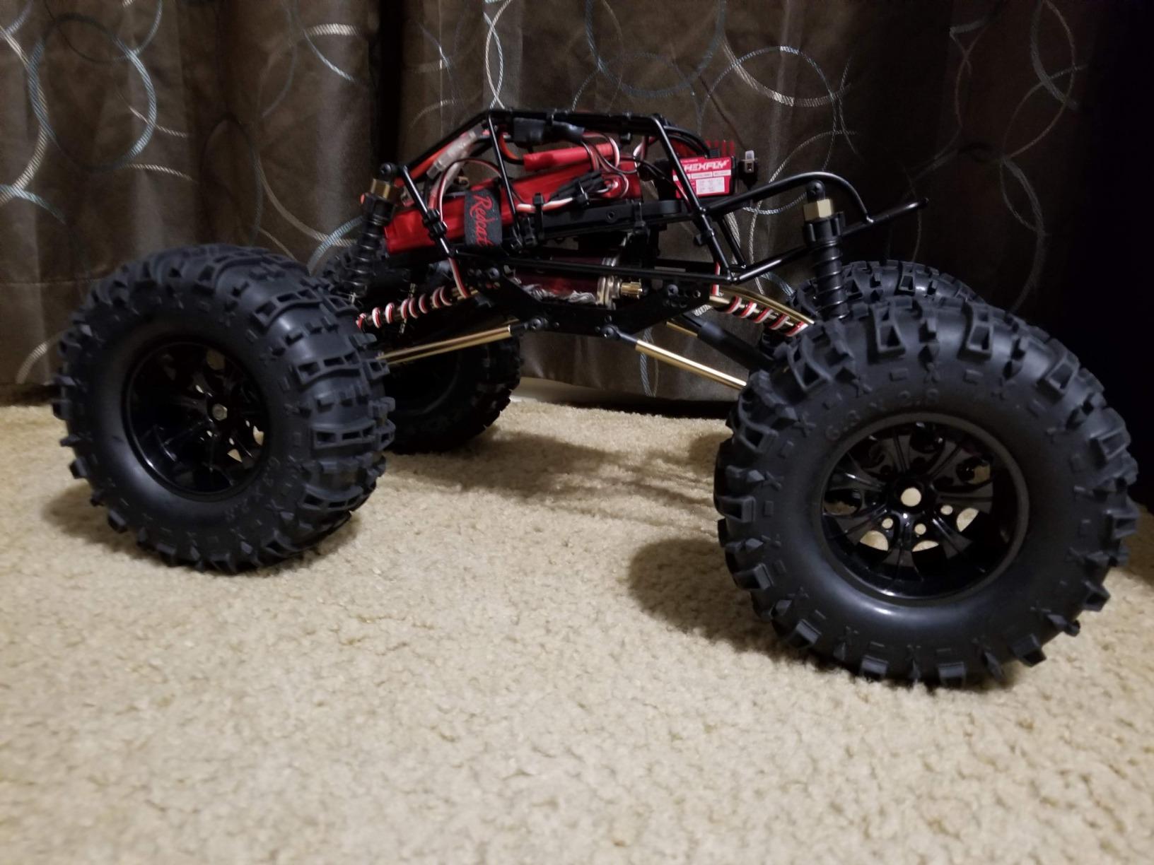 Redcat Racing Everest-10 Electric Rock Crawler with Waterproof Electronics, 2.4Ghz Radio Control (1/10 Scale), Blue/Black customer photo 1
