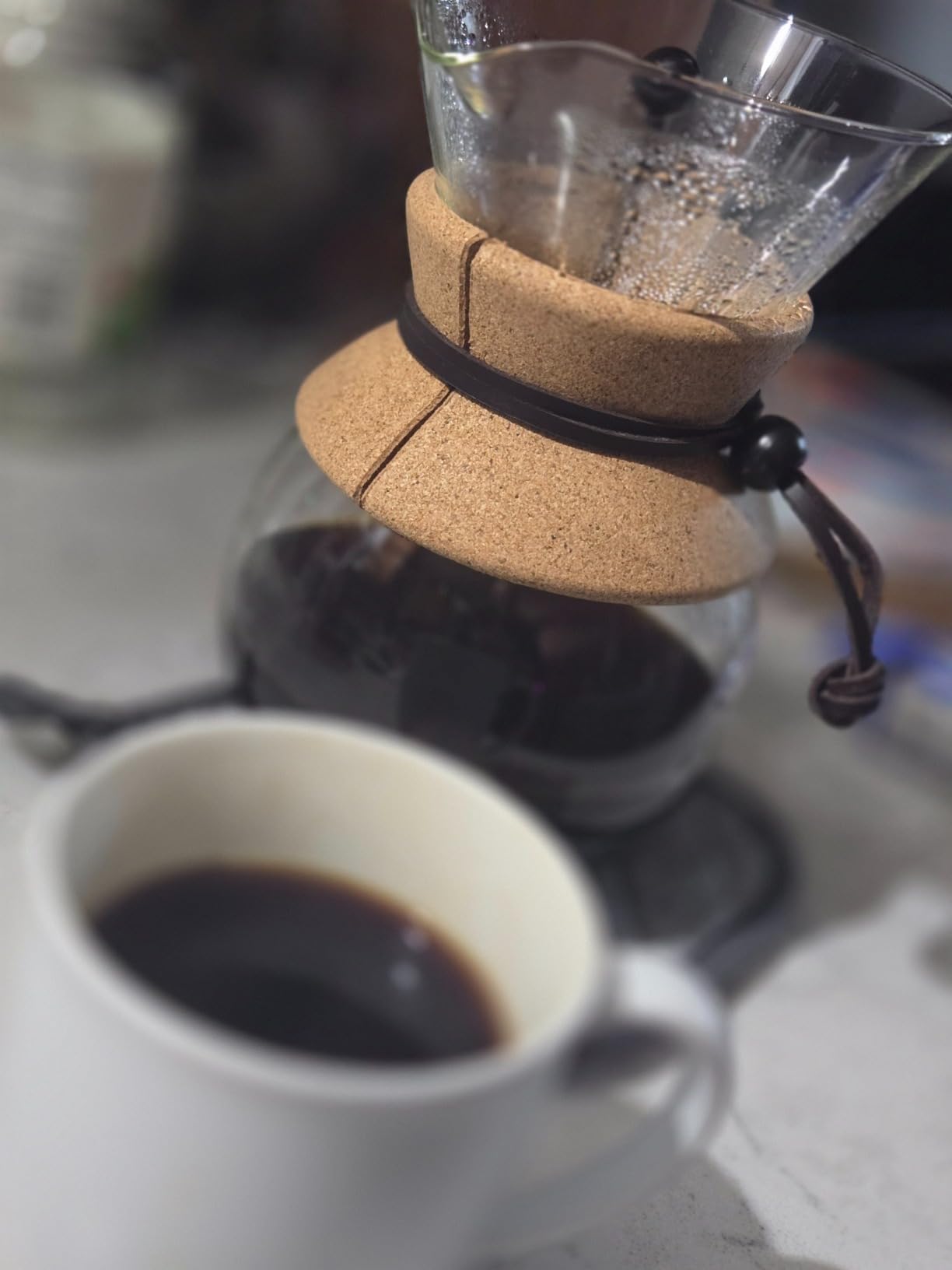 Bodum 34oz Pour Over Coffee Maker, High-Heat Borosilicate Glass with Reusable Stainless Steel Filter and Cork Grip - Made in Portugal customer photo 2