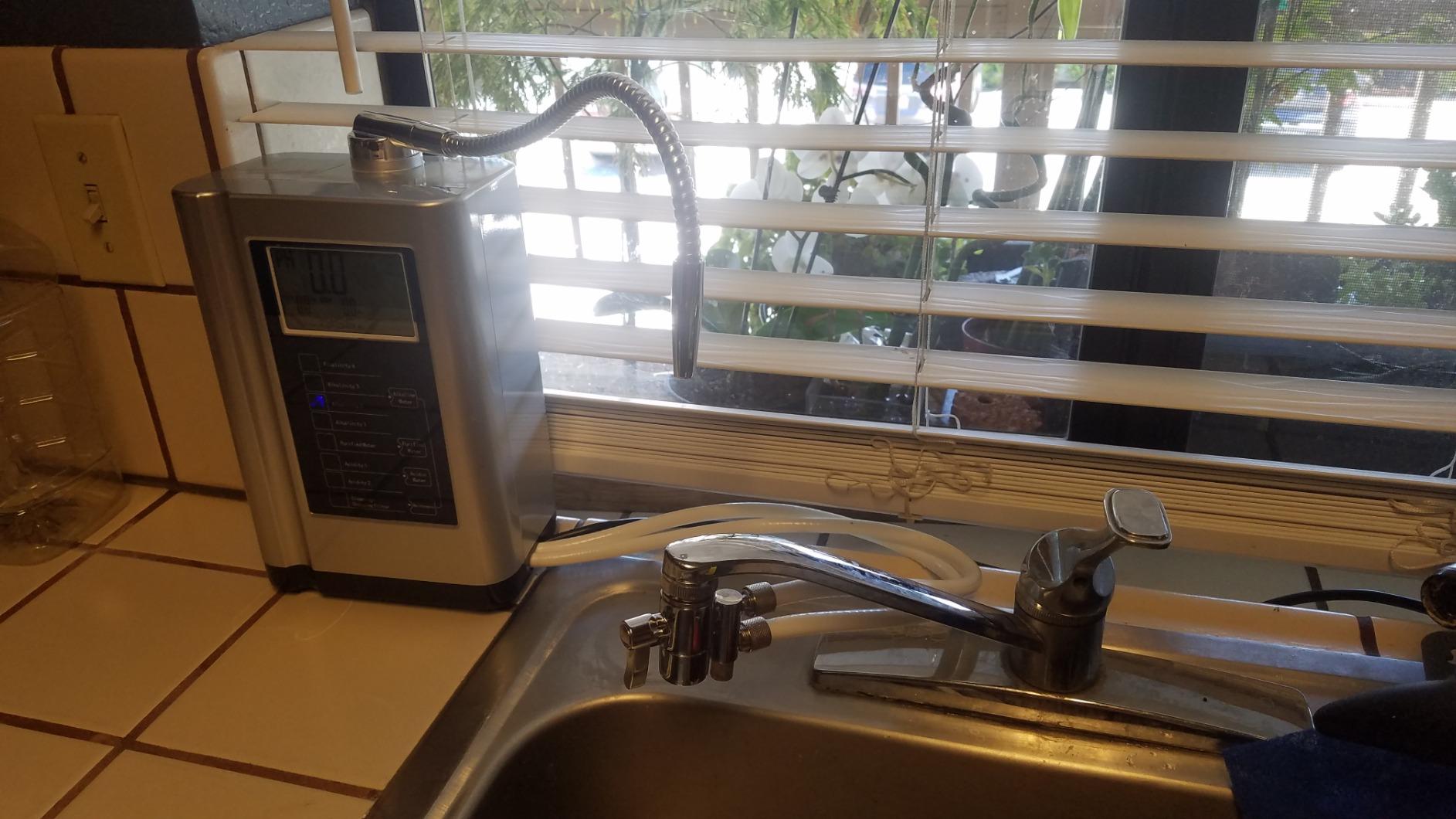 Alkaline Water Ionizer Machine 729, Built-in a Filter, Produces pH 4-10.5 Water, 7 Water Settings, Up to -570mV ORP, 8000L Per Filter, Silver customer photo 2