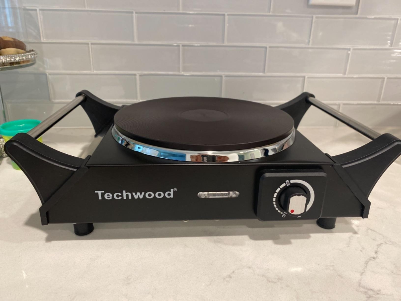 Techwood Hot Plate Portable Electric Stove 1500W Countertop Single Burner with Adjustable Temperature & Stay Cool Handles, 7.3” Cooktop for Dorm Office/Home/Camp, Compatible for All Cookwares customer photo 1