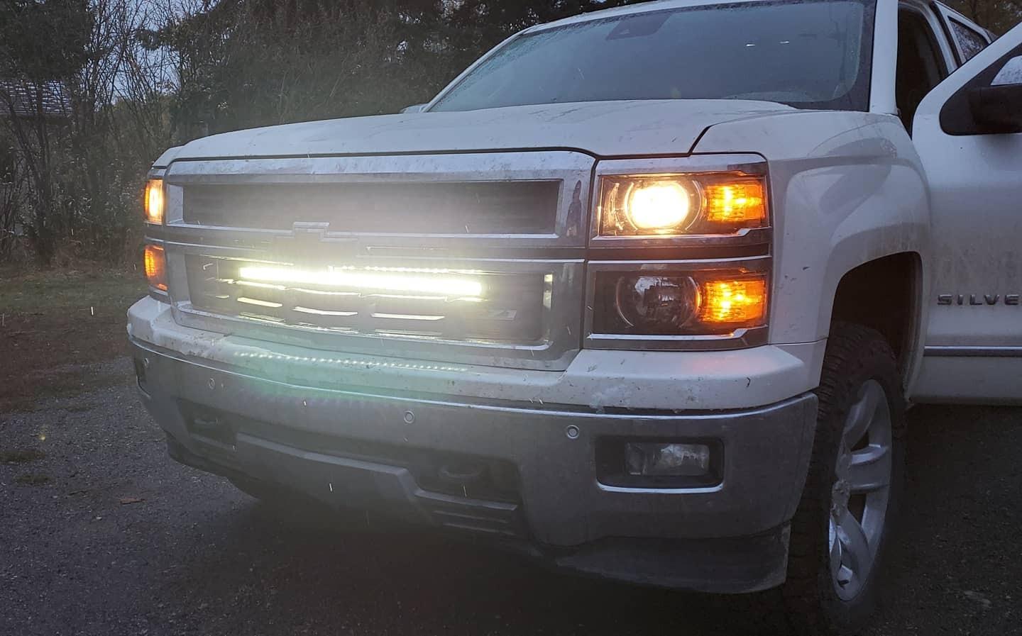 32 Inch LED Light Bar Single Row Flood & SpotBeam Combo 30000LM Off Road LED Light Bar Driving Light for Pickup SUV ATV UTV Truck Roof Bumper customer photo 1