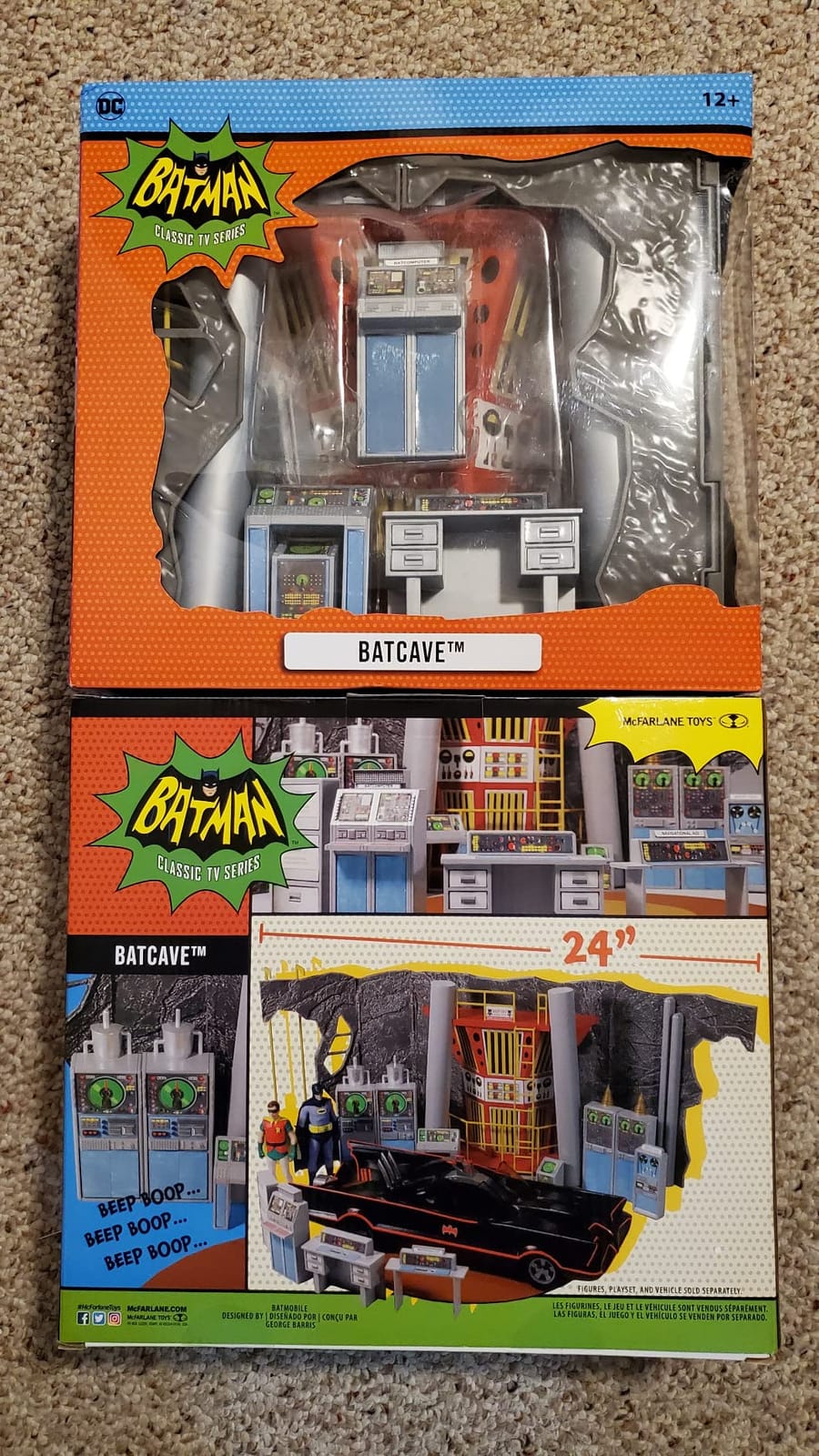 Jada DC Comics 1:18 1966 Classic TV Series Batmobile Light-Up Die-cast Car with 3
