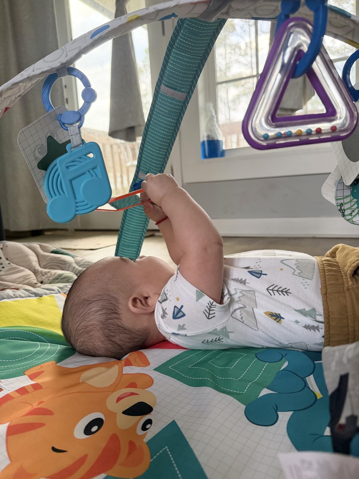 Baby Einstein 4-in-1 Kickin' Tunes Music and Language Play Gym and Piano Tummy Time Activity Mat customer photo 2