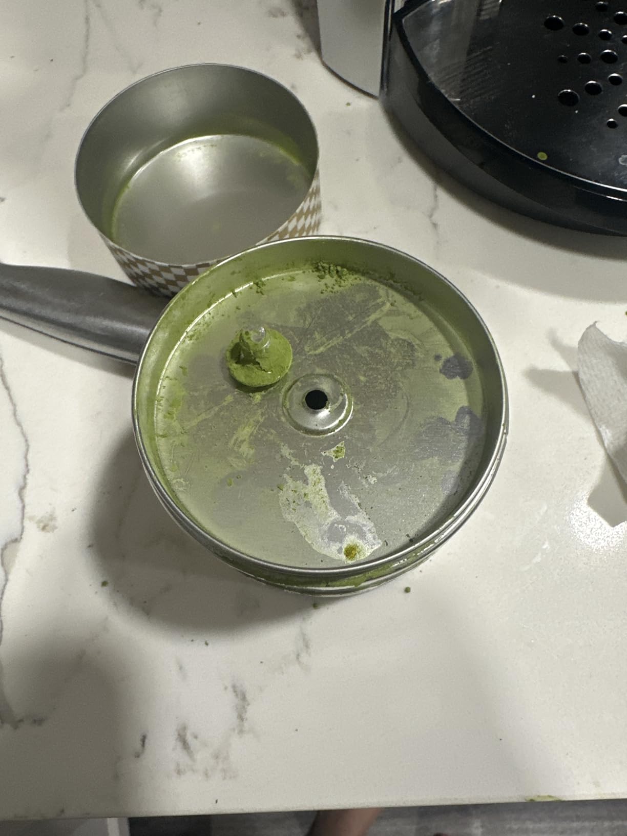 Yamako Pokkan a Japanese Tea Tin Canister, Air Tight, Double Lid, 200g Tea Capacity (Sakura - Cherry Blossom Pattern, L - 200g) customer photo 2