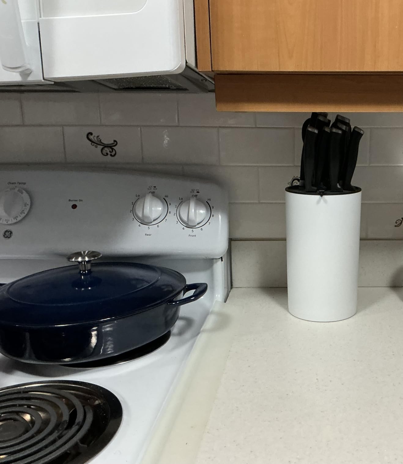 OOU Universal Knife Block Holder Without Knives, Round Kitchen Knife Holder, Detachable Knife Storage for Easy Cleaning-Black customer photo 1