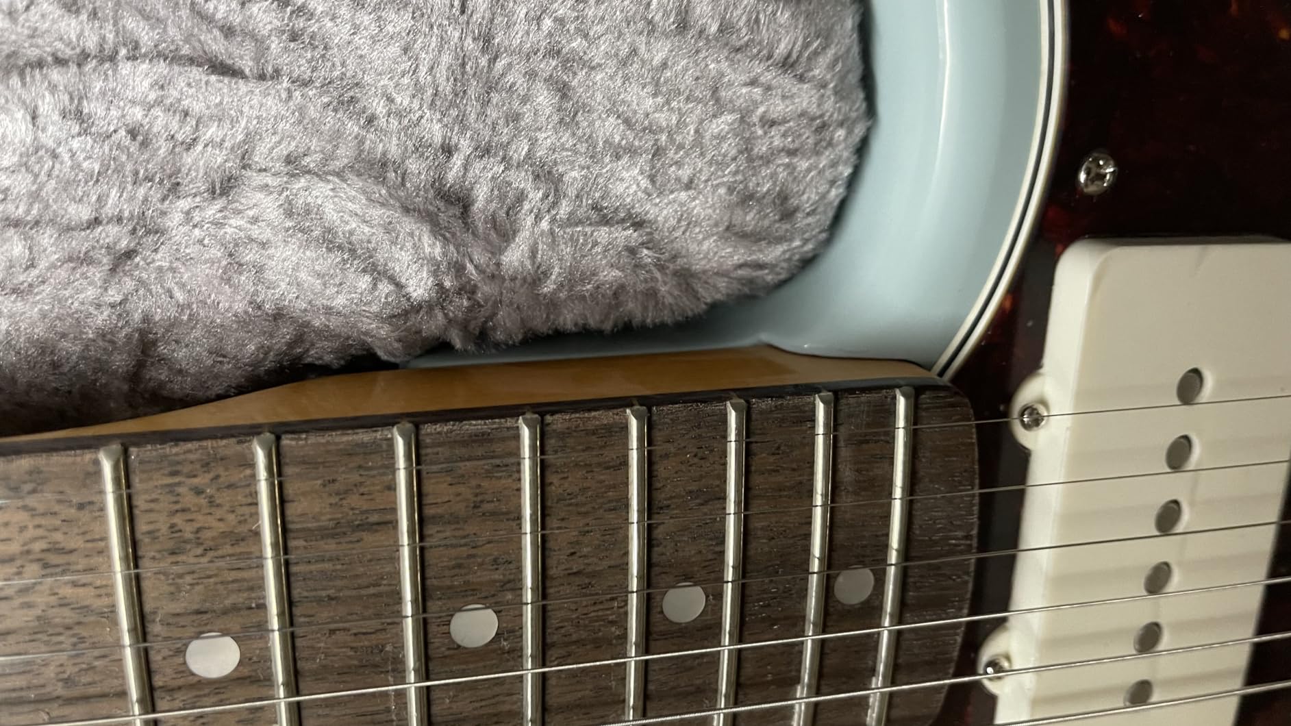 Squier Classic Vibe 60s Jazzmaster Electric Guitar, 3-Color Sunburst customer photo 2