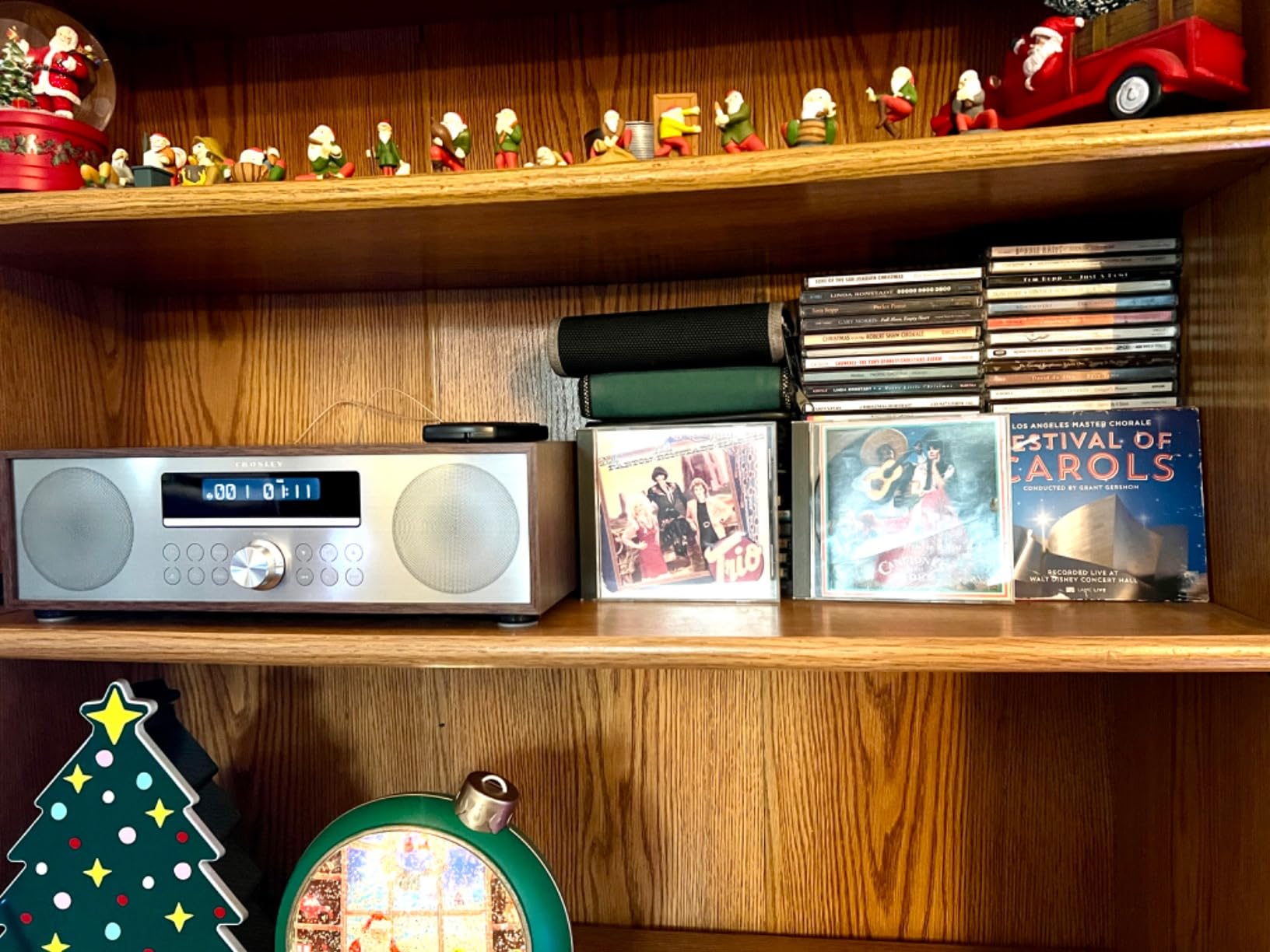 Crosley CR3501A-WA Fleetwood Radio CD Player, Walnut customer photo 1