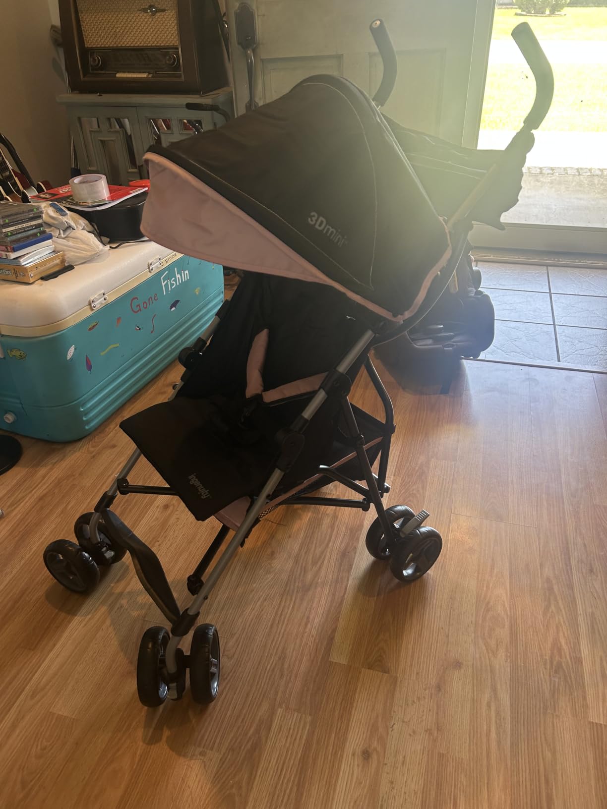 Ingenuity 3D Mini Convenience Stroller – Lightweight Stroller with Compact Fold, Multi-Position Recline, Canopy with Pop Out Sun Visor and More – Umbrella Stroller for Travel and More, Gray customer photo 1