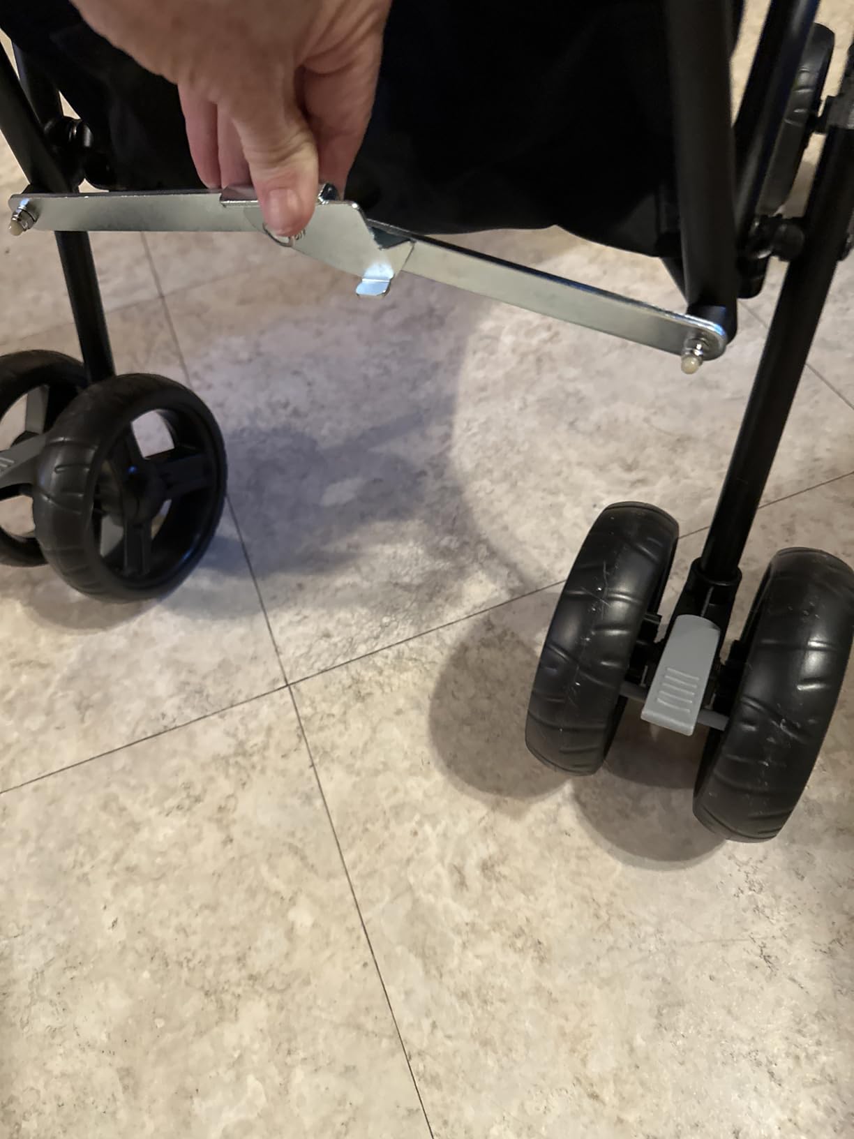 Ingenuity 3D Mini Convenience Stroller – Lightweight Stroller with Compact Fold, Multi-Position Recline, Canopy with Pop Out Sun Visor and More – Umbrella Stroller for Travel and More, Gray customer photo 2
