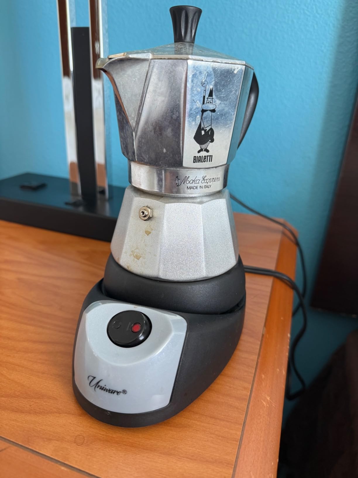 UNIWARE 3 Cup Professional Electric Espresso/Moka Coffee Maker customer photo 2