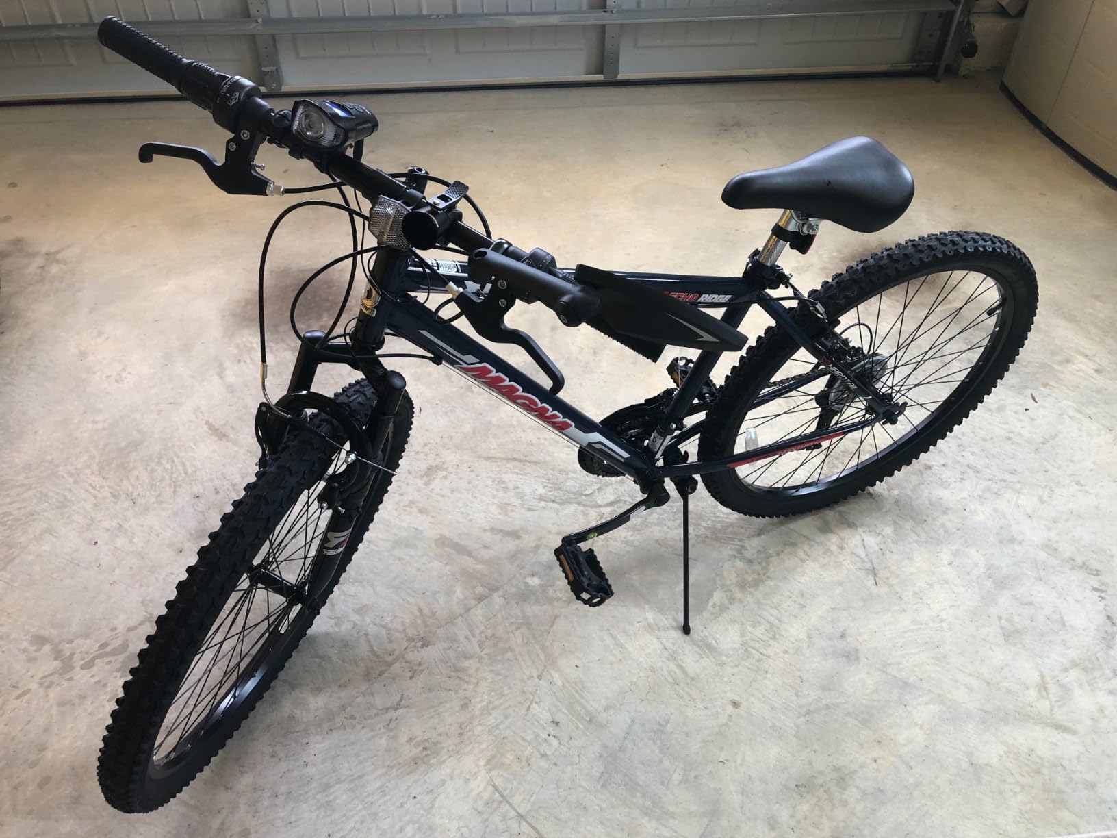 Dynacraft Magna Echo Ridge Mountain Bike – Rugged and Durable Design, Perfect for Teens and Adults Learning to Ride, Sturdy and Easy to Assemble, Ideal for Adventurers customer photo 1