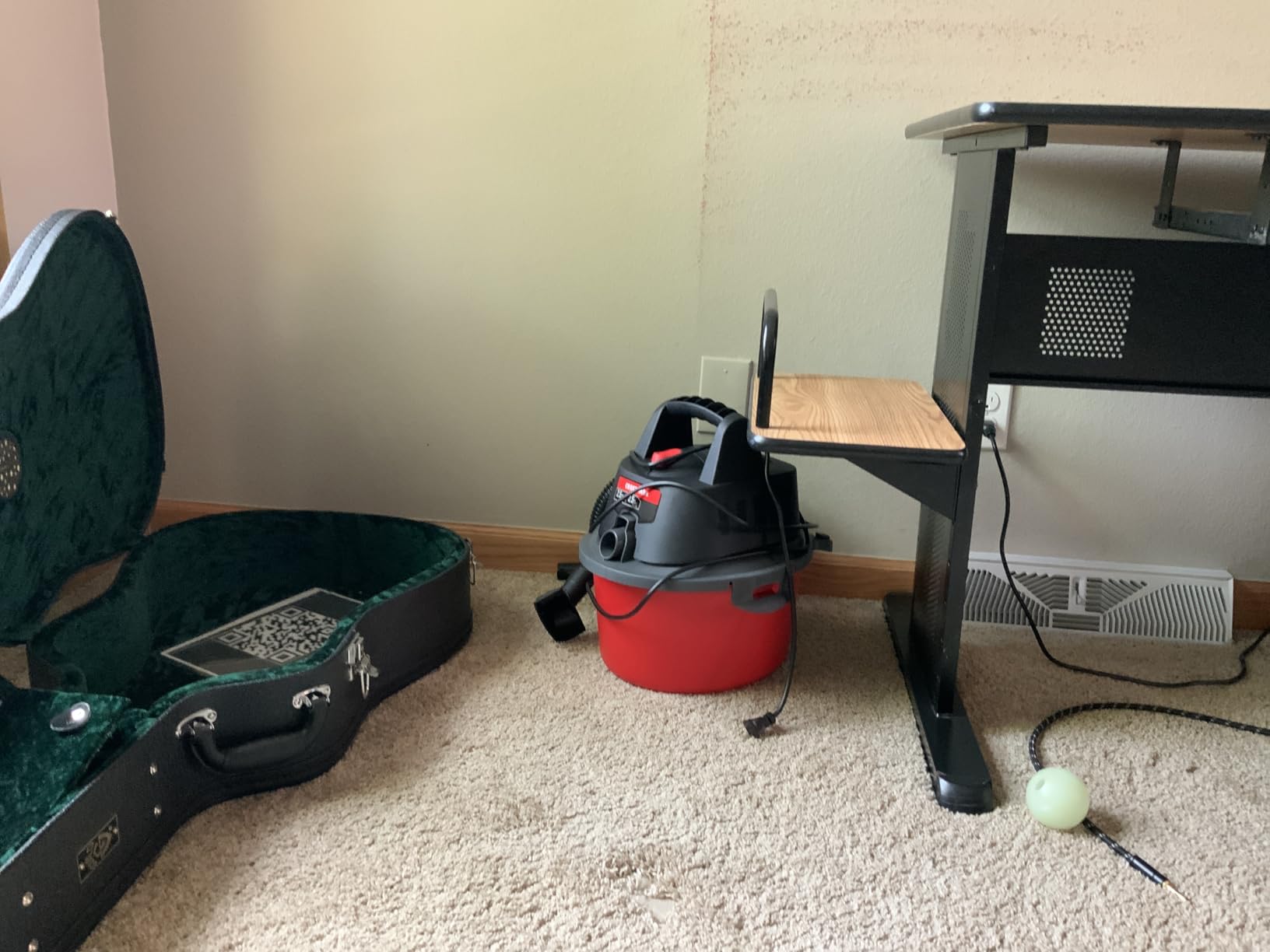 CRAFTSMAN CMXEVBE17250 2.5 Gallon 2.5 Peak HP Wet Dry Shop Vacuum customer photo 1