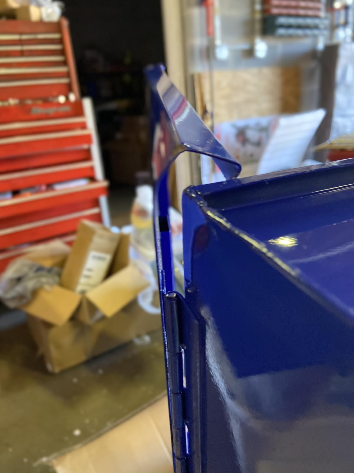 Eastwood 40 Gallon Parts Washer | 10 Inch Deep Tub Heavy Duty Powder Coated Finish Steel Parts Cleaner | Parts Washer Tank with 120V 5.3 Gallons Per Minute Flow Pump | Blue customer photo 1