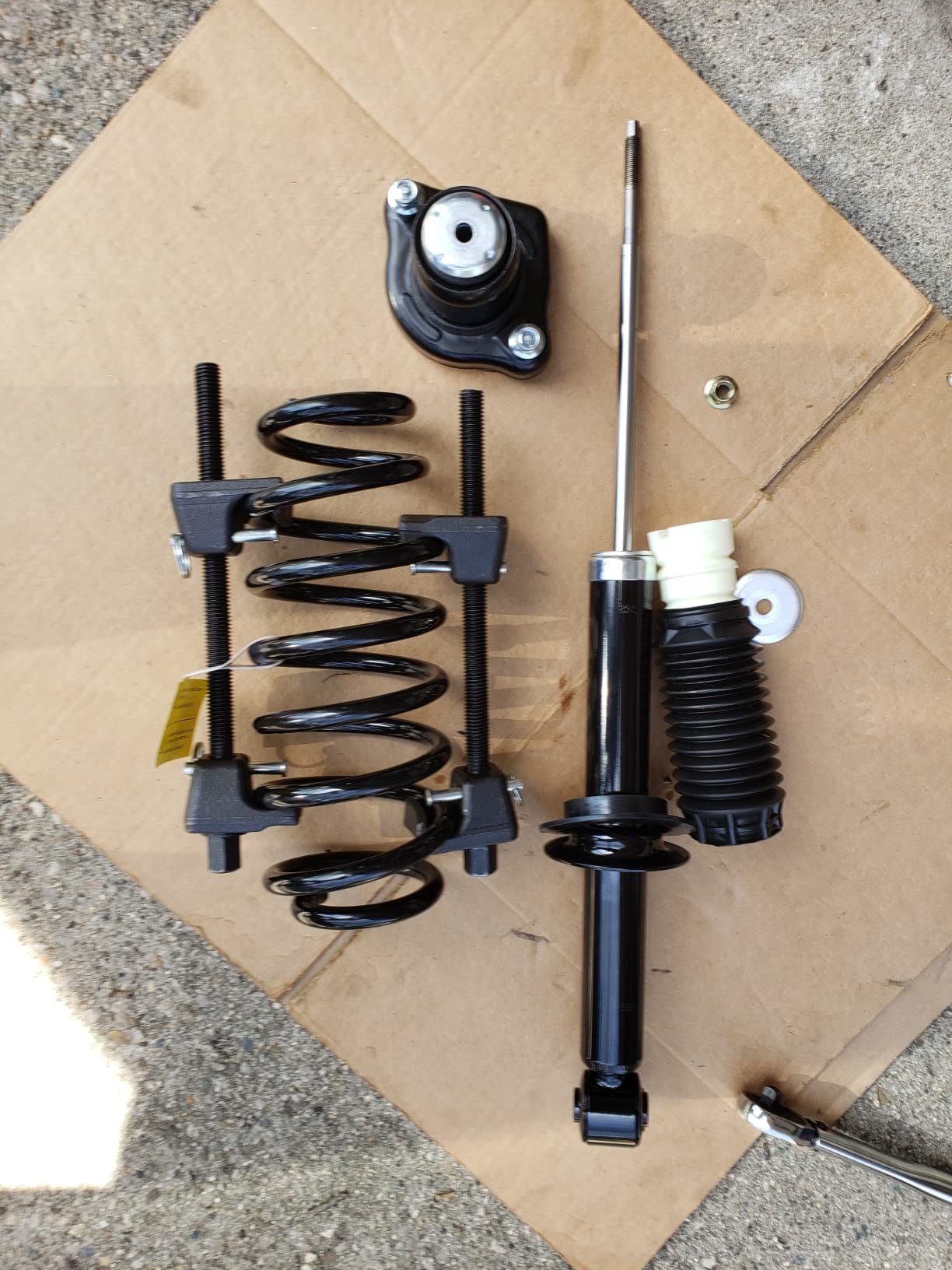 OEMTOOLS Coil Spring Compressor, MacPherson Strut Spring Compressor customer photo 2