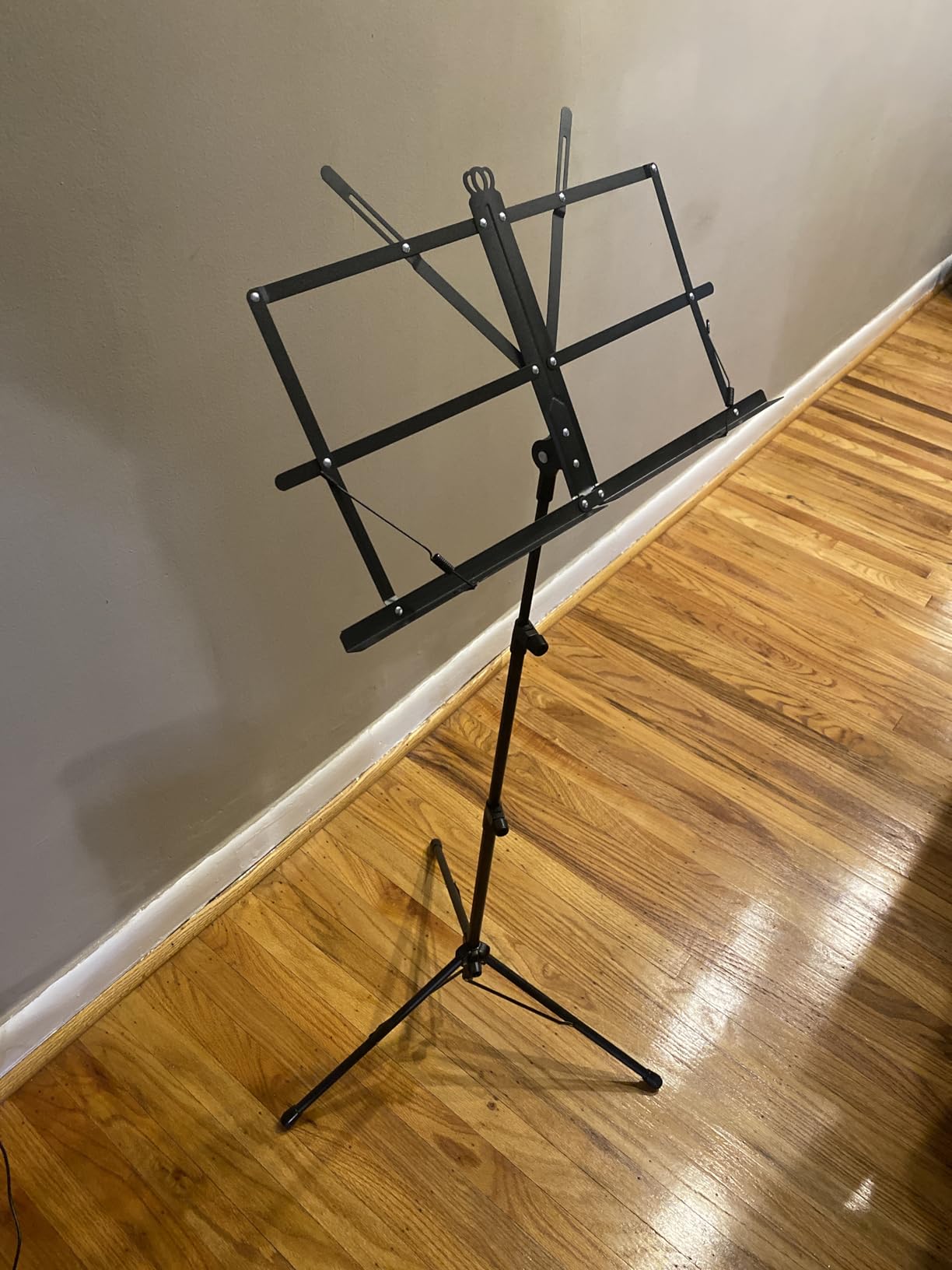 IRONTREE Sheet Music Stand with Clamp and Carrying Bag - 2 in 1 Dual-Use Desktop Book Stand, Portable and Lightweight, Designed for Kids to Carry Around (Black) customer photo 2