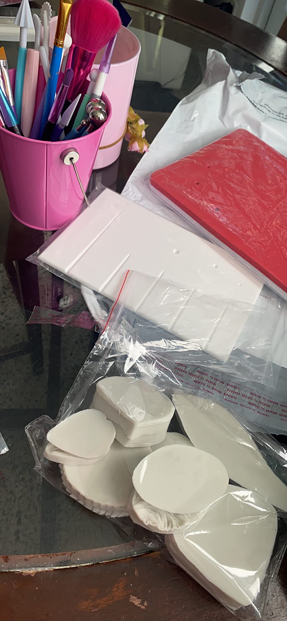 62pcs Gumpaste Flowers and Leaves Fondant Tool Leaf Tool Kit Gum Paste Flower Cutter Set Stainless Steel Flower Cutter Silicone Molds Foam Pad Veining Board Ball Tools Modelling Tools Brushes customer photo 1