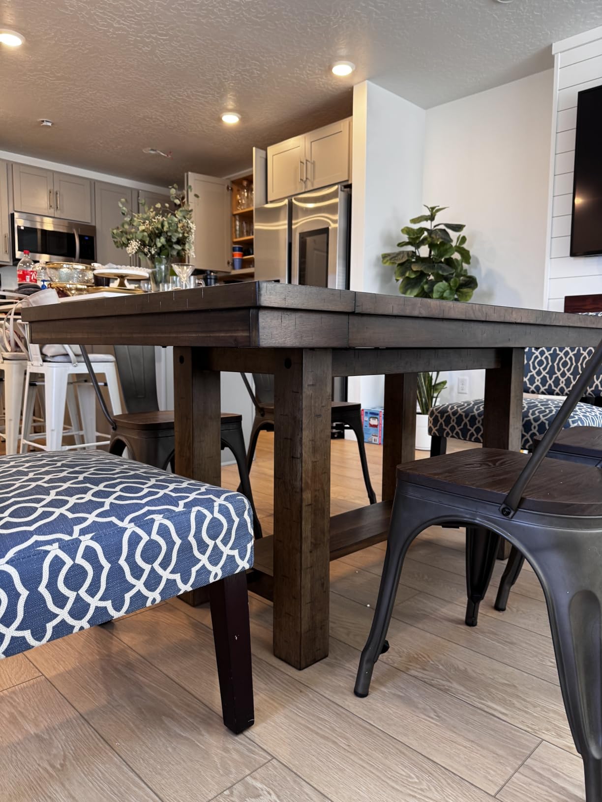 Signature Design by Ashley Extendable Dining Table, Grayish Brown, Seats 8 customer photo 1