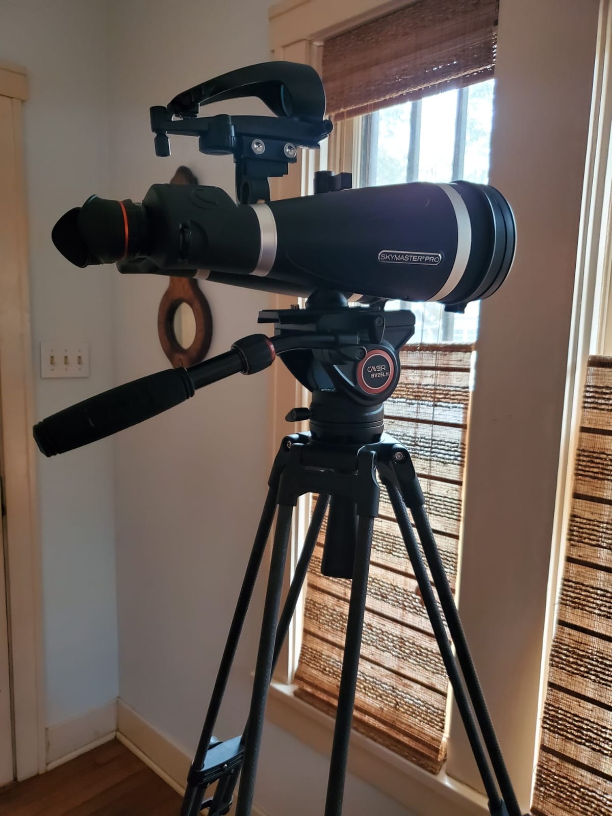 Cayer BV25LH Heavy Duty Carbon Fiber Tripod, 74