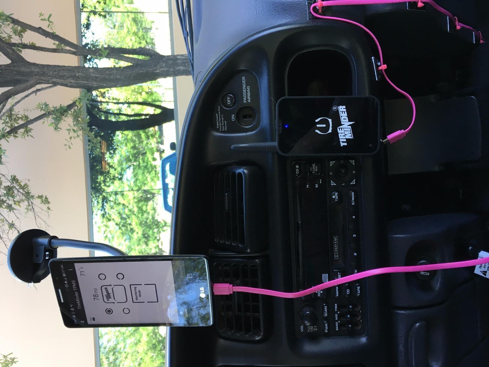 TireMinder Smart TPMS with 10 Transmitters for RVs, MotorHomes, 5th Wheels, Motor Coaches and Trailers customer photo 2