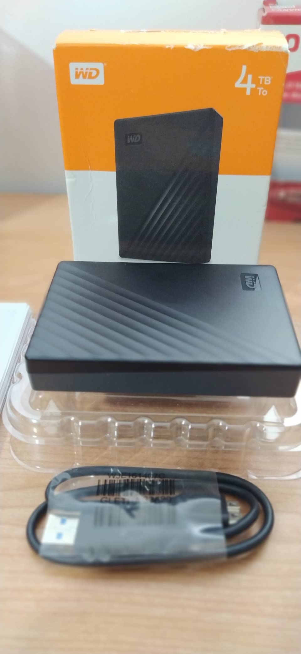 WD 4TB My Passport, Portable External Hard Drive, Black, Backup Software with Defense Against ransomware, and Password Protection, USB 3.1/USB 3.0 Compatible - WDBPKJ0040BBK-WESN customer photo 2