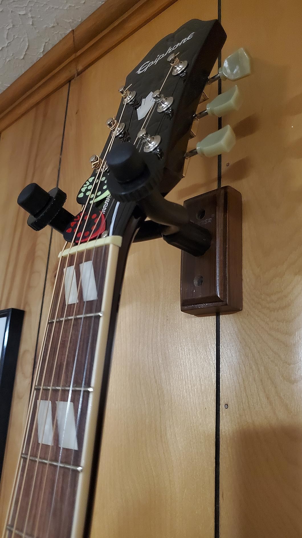 Donner Guitar Wall Mount Hanger 6-Pack, Black Walnut Guitar Wall Holder for Acoustic Electric Guitars, Bass, Folk Ukulele, Violin, Mandolin Banjo and String Instruments customer photo 1