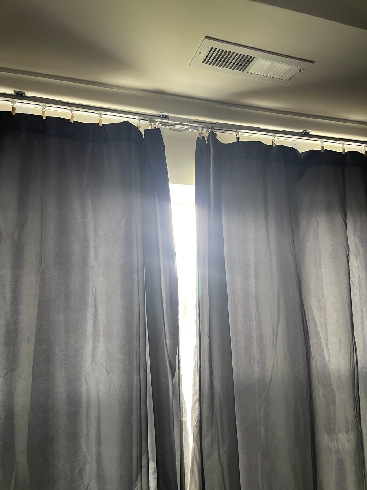 Quoya QL500 Smart Curtains System, Electric Curtain Track with Automated Rail【Motorized and Adjustable Tracks/Rod/Pole (up to 3.2 metres / 125 inches)】【Motor compatible with Alexa】 customer photo 2