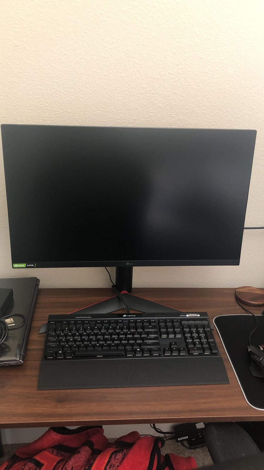 LG 27GL83A-B 27-Inch Ultragear QHD 2560 x 1440 IPS Gaming Monitor, 144Hz, 1ms (GtG), NVIDIA G-SYNC, AMD FreeSync, HDR10, HDMI, DisplayPort, Tilt/Height/Pivot Adjustable Stand, Black customer photo 1